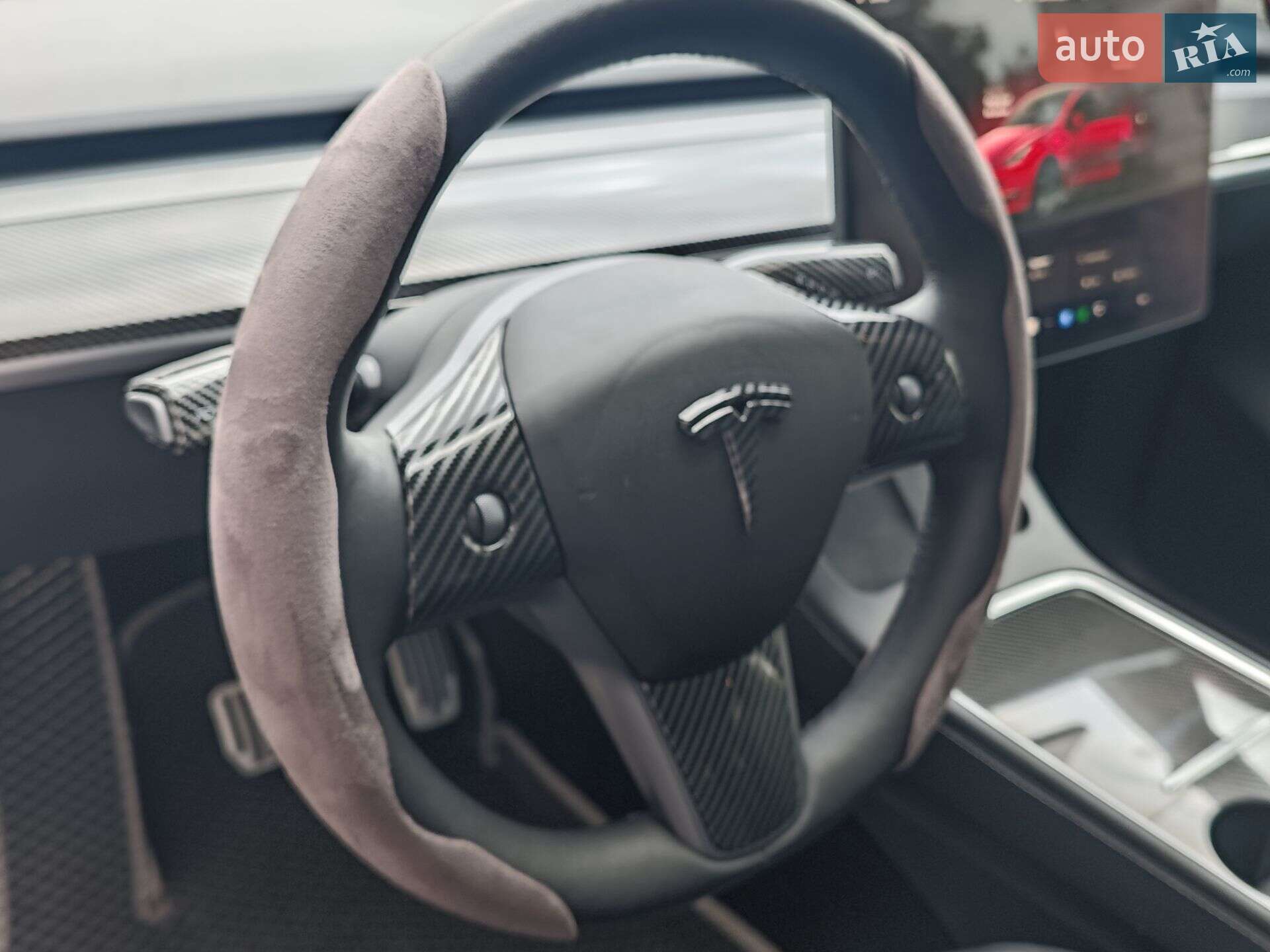 Tesla Model Y 2024 VIN 7SAYGAEEXRF056411 фото оголошення 45 з 74