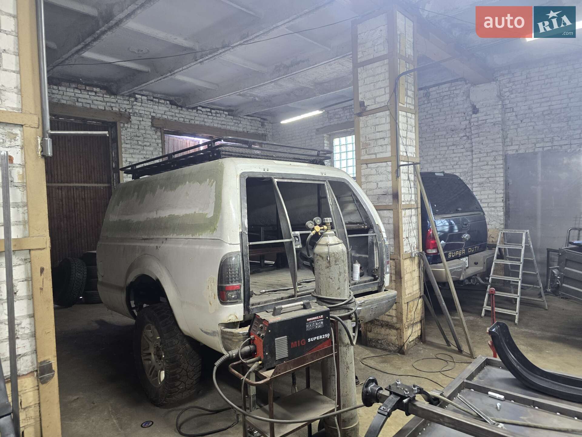 Ford F-250 2013 VIN 1FT7W2BT2DEA19237 фото оголошення 3 з 40