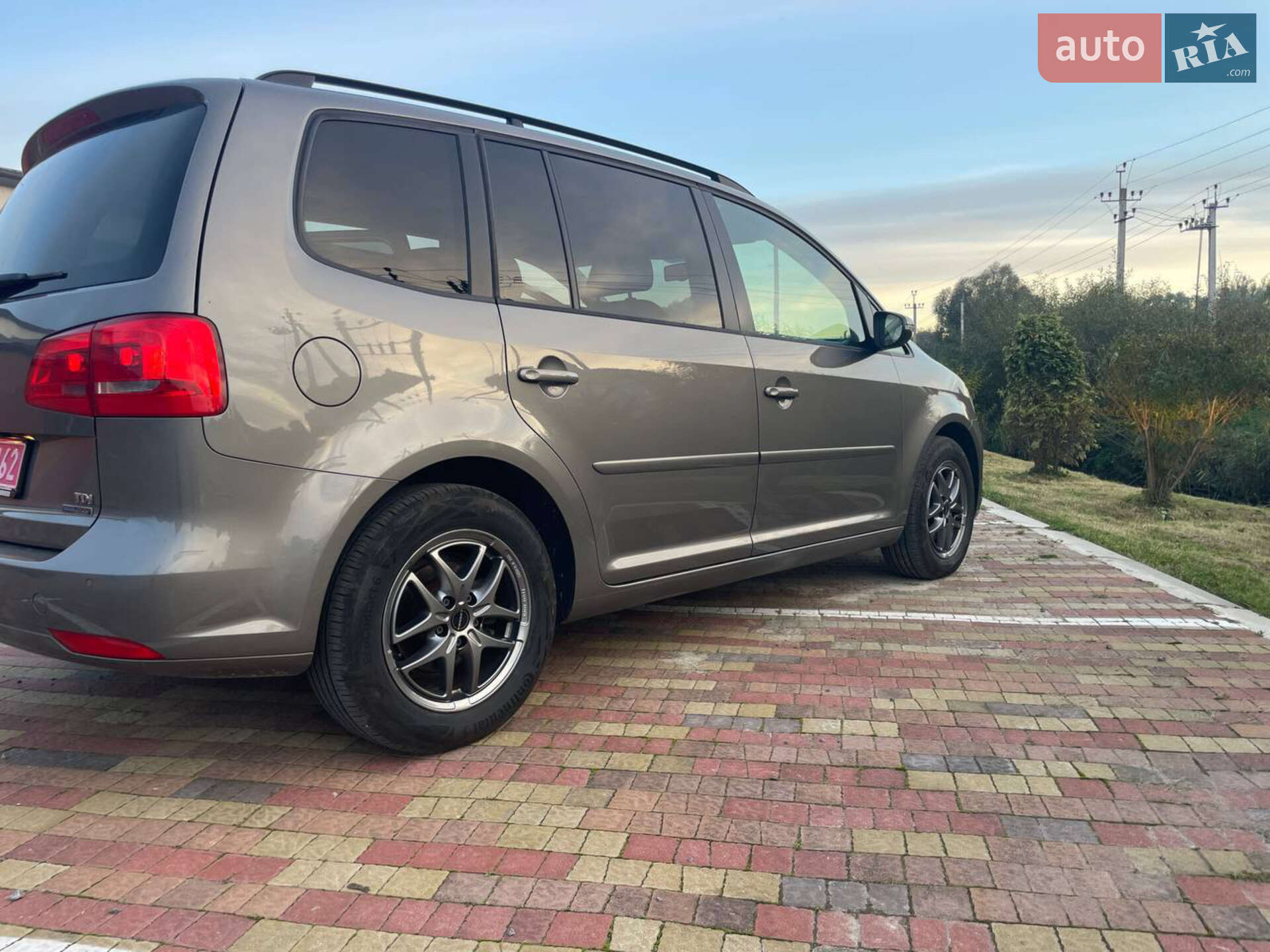Volkswagen Touran 2010 VIN WVGZZZ1TZBW044043 фото оголошення 3 з 14