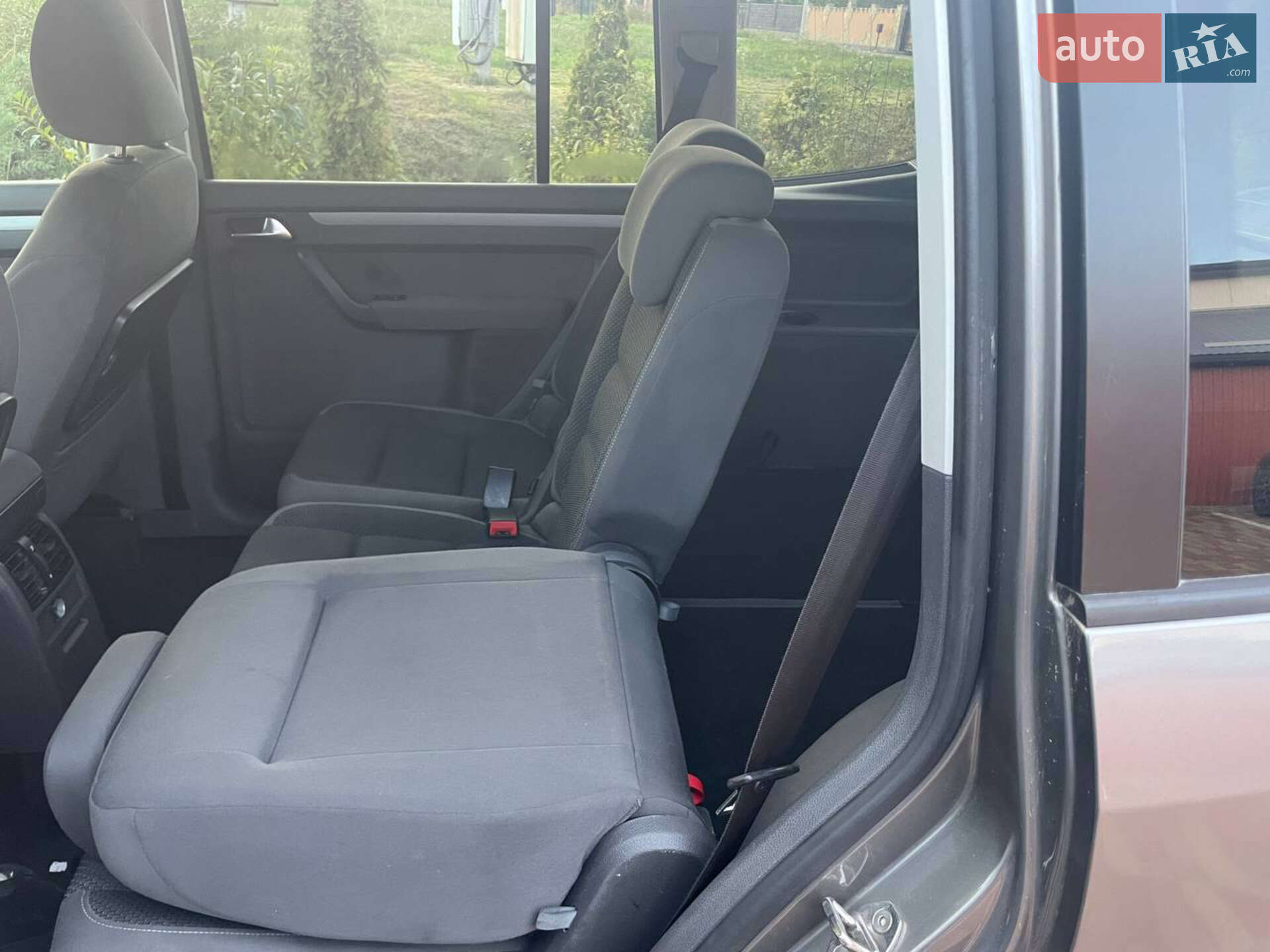 Volkswagen Touran 2010 VIN WVGZZZ1TZBW044043 фото оголошення 12 з 14