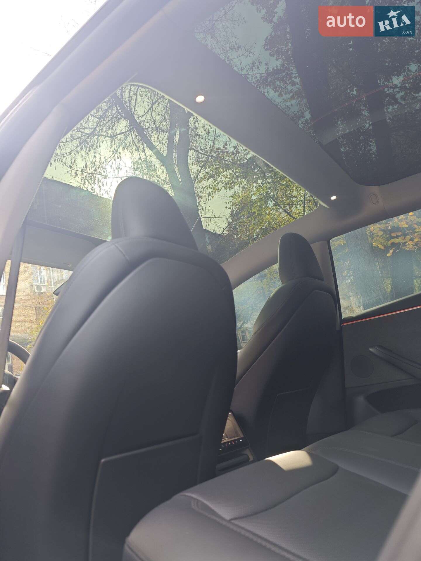 Tesla Model 3 2024 VIN 5YJ3E1EA3RF871060 фото оголошення 17 з 23