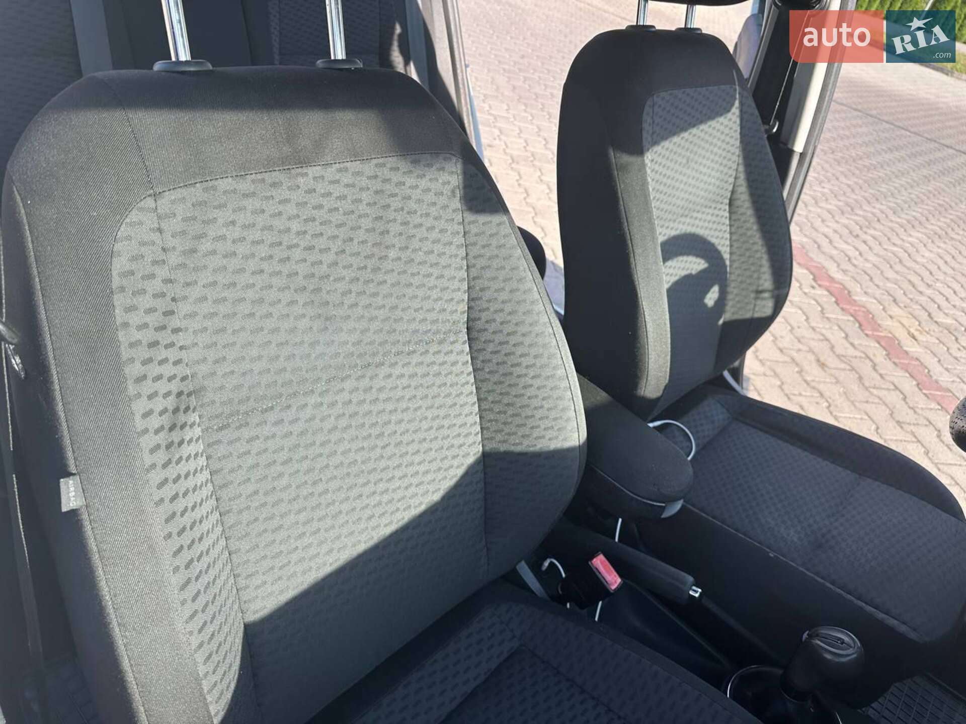 Skoda Fabia 2012 VIN TMBJM25J6B3206883 фото оголошення 18 з 21