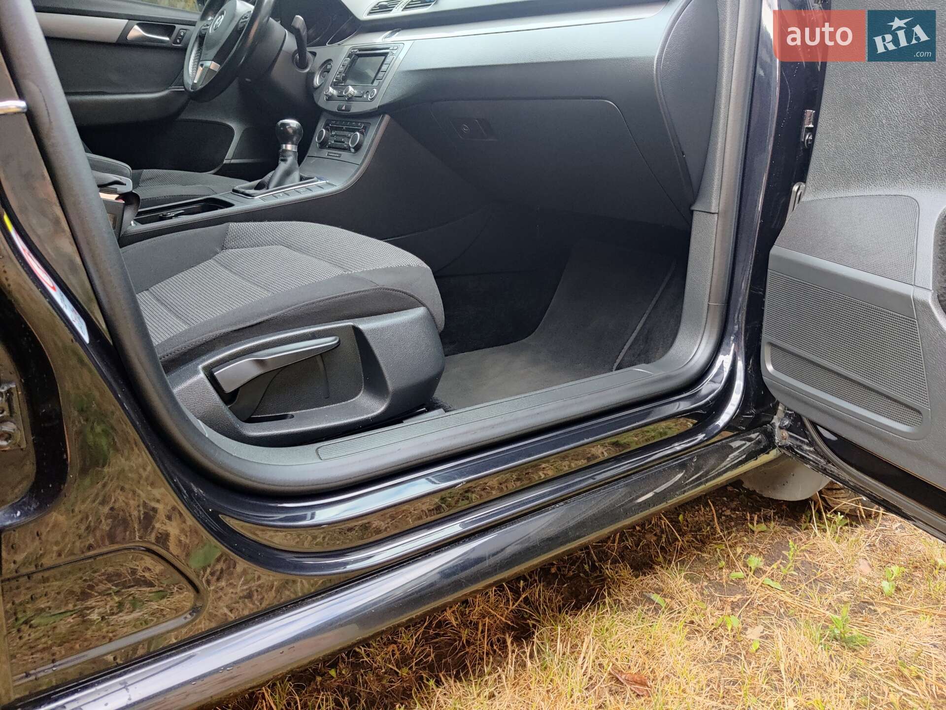 Volkswagen Passat 2011 VIN WVWZZZ3CZCP031088 фото оголошення 27 з 51