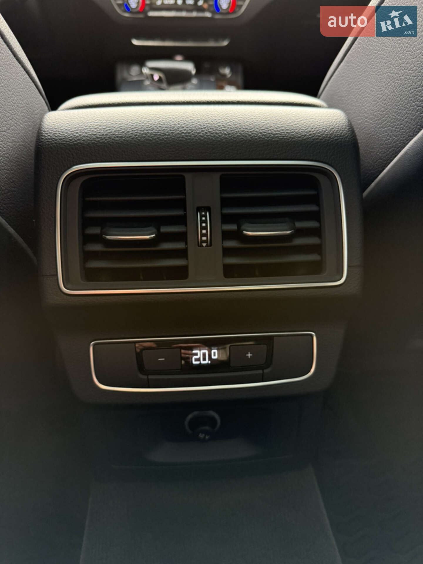 Audi Q5 2018 VIN WA1BNAFY0J2133290 фото оголошення 75 з 79