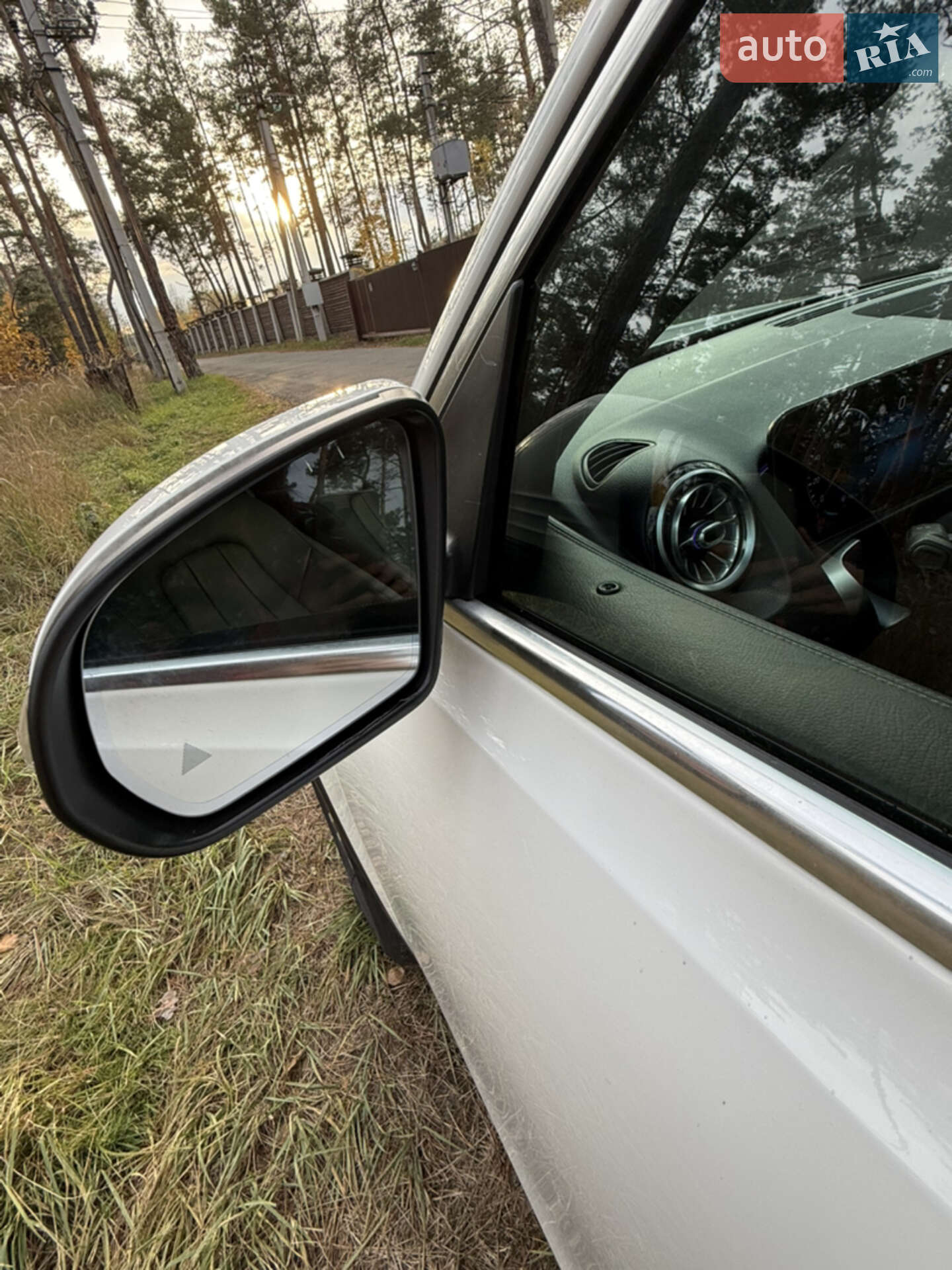 Mercedes-Benz GLB-Class 2021 VIN W1N4M4HBXMW162832 фото оголошення 12 з 35