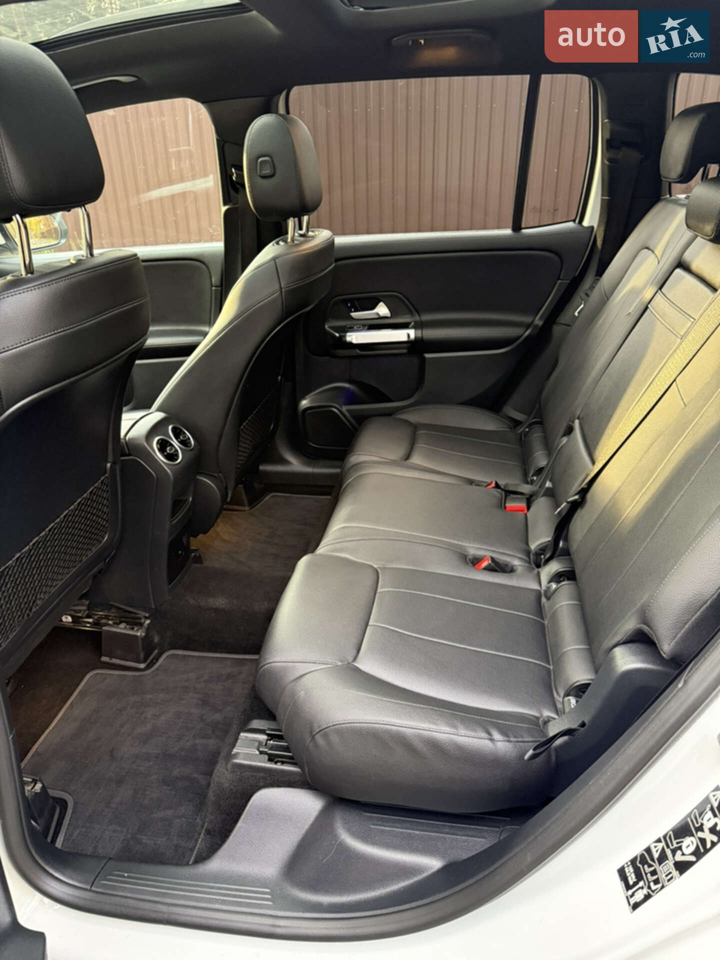 Mercedes-Benz GLB-Class 2021 VIN W1N4M4HBXMW162832 фото оголошення 18 з 35
