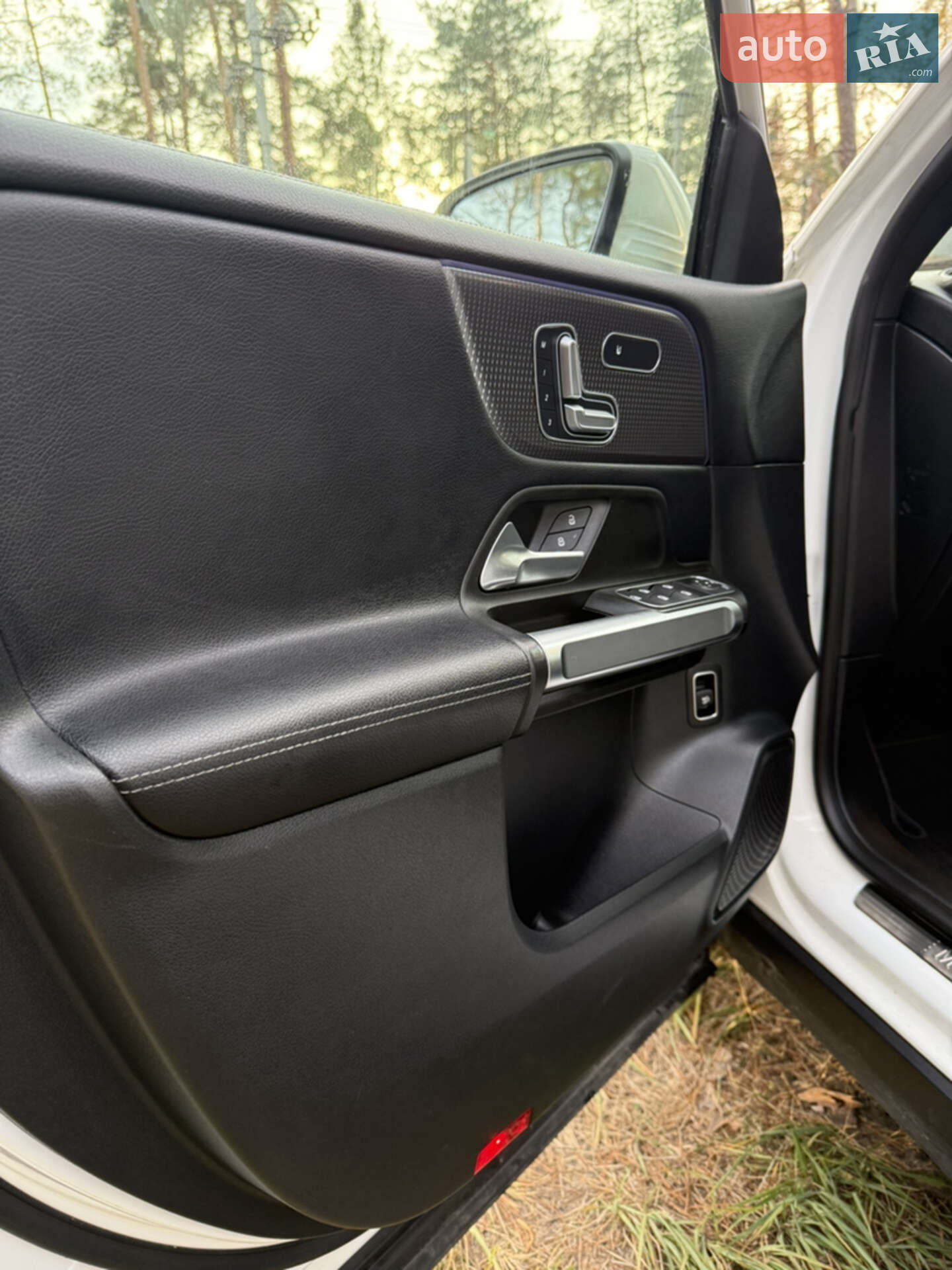 Mercedes-Benz GLB-Class 2021 VIN W1N4M4HBXMW162832 фото оголошення 22 з 35