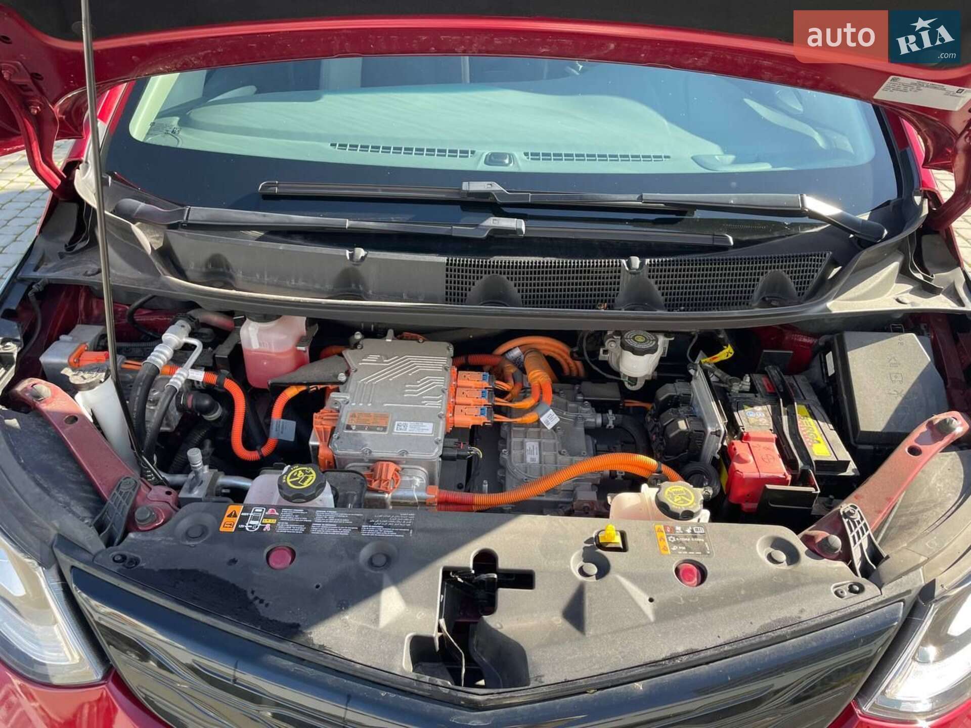 Chevrolet Bolt EV 2021 VIN 1G1FY6S05M4111721 фото оголошення 32 з 37