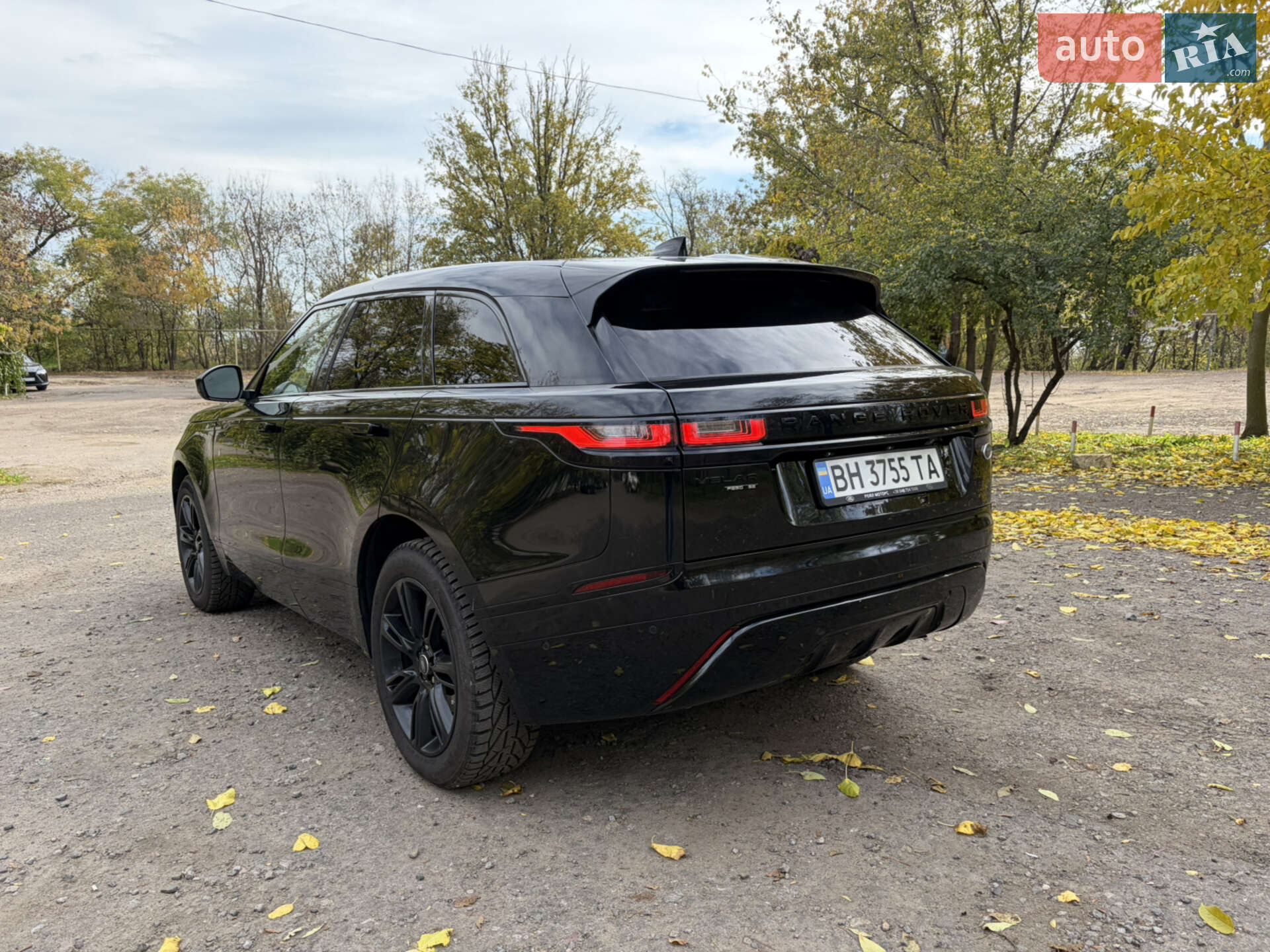Land Rover Range Rover Velar 2017 VIN SALYL2RX8JA741989 фото оголошення 3 з 13