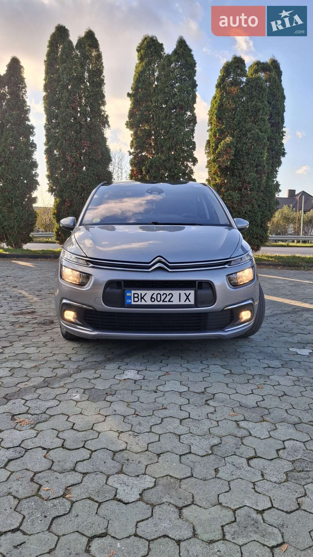 Citroen C4 SpaceTourer 2019 VIN VF73DBHZMJJ745881 фото оголошення 2 з 48