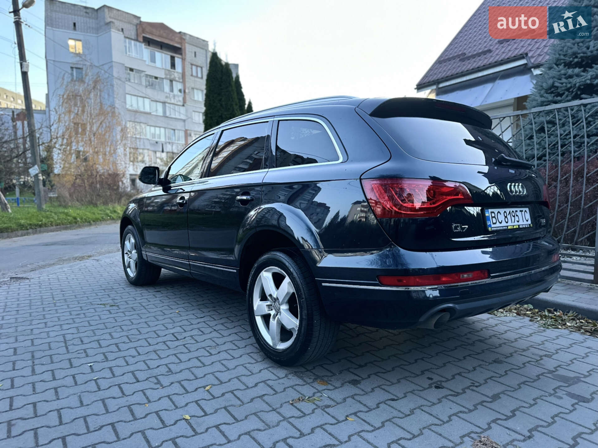 Audi Q7 2012 VIN WA1LMAFE7CD007951 фото оголошення 7 з 31