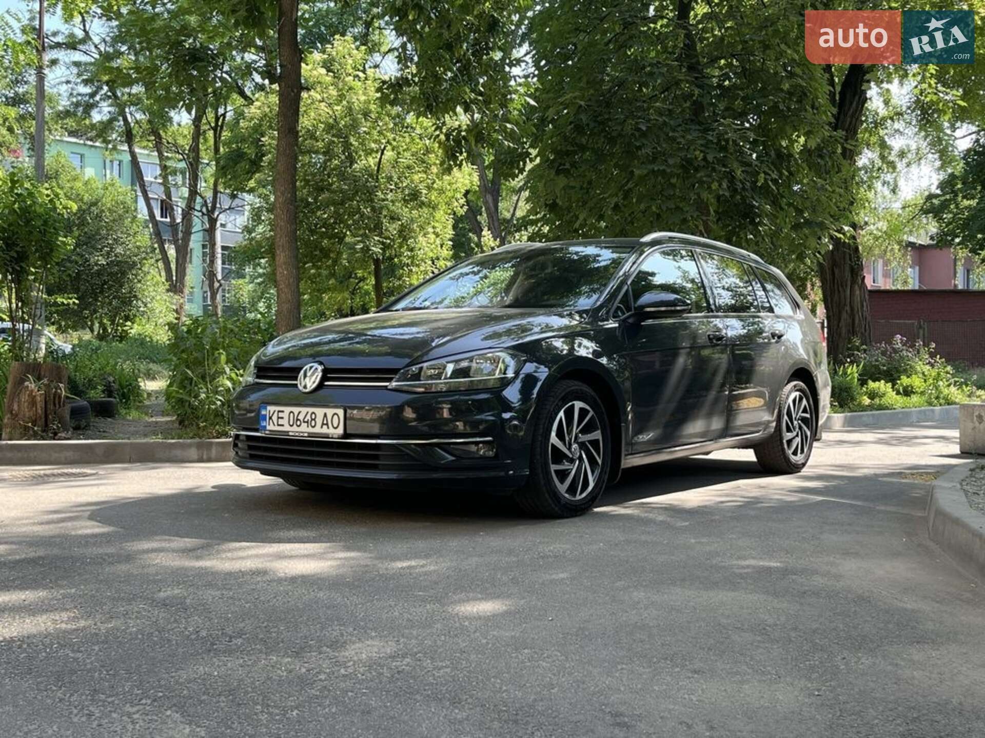 Volkswagen Golf 2017 VIN WVWZZZAUZJP507170 фото оголошення 39 з 58