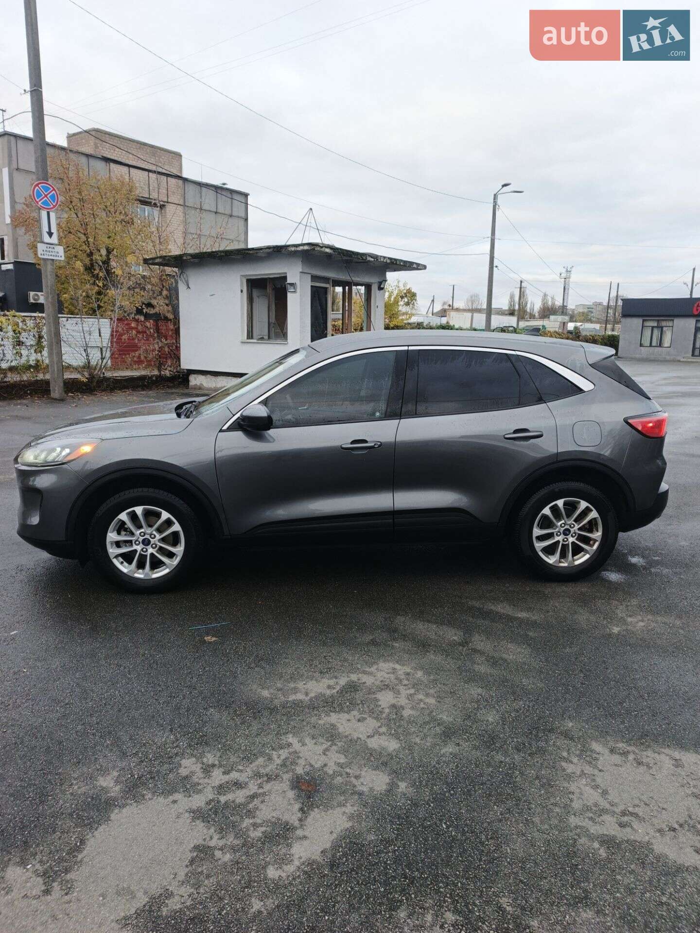 Ford Escape 2021 VIN 1FMCU9BZ7MUA51555 фото оголошення 5 з 16