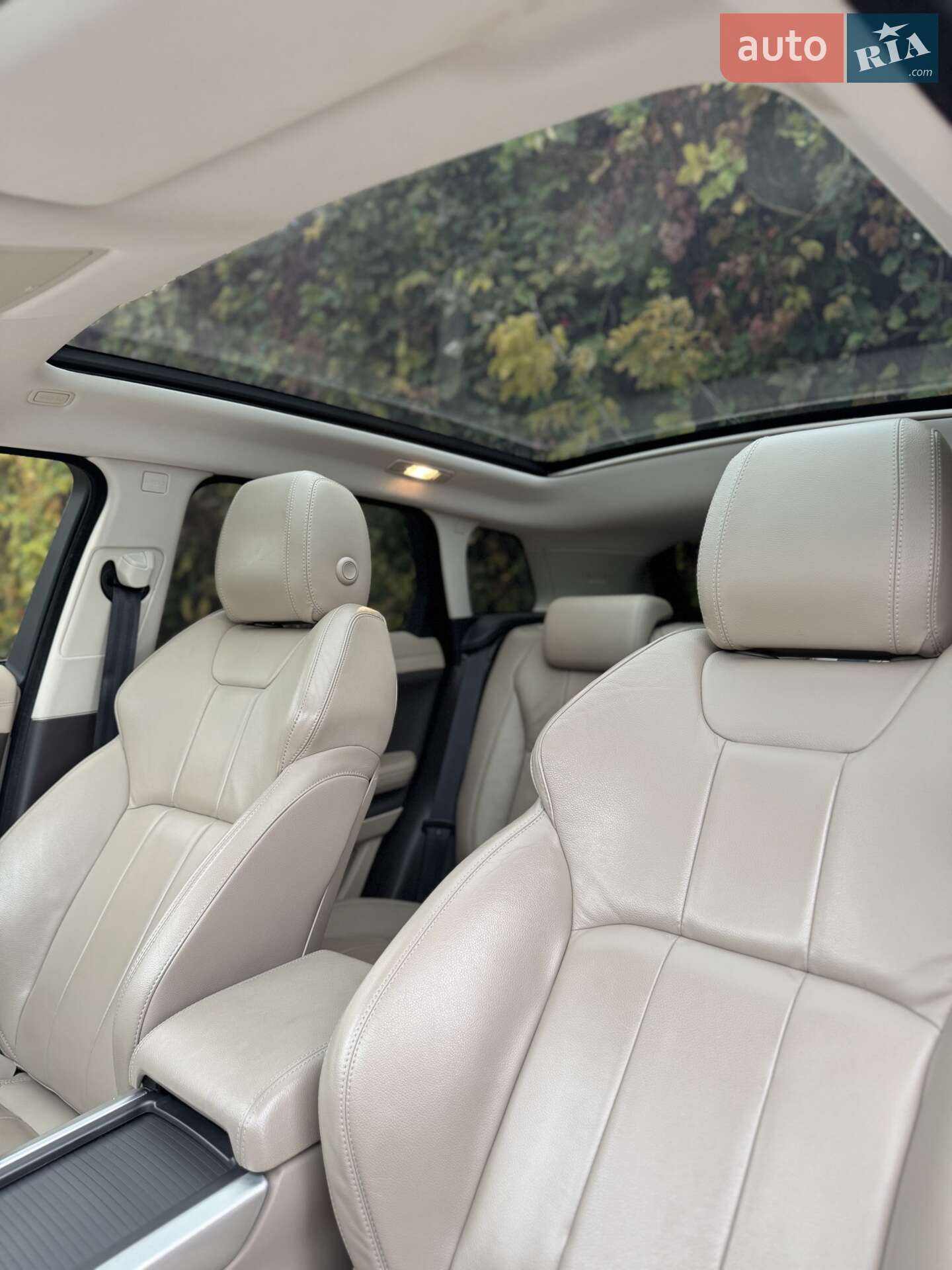 Land Rover Range Rover Evoque 2017 VIN SALVA2BN1HH247492 фото оголошення 8 з 15