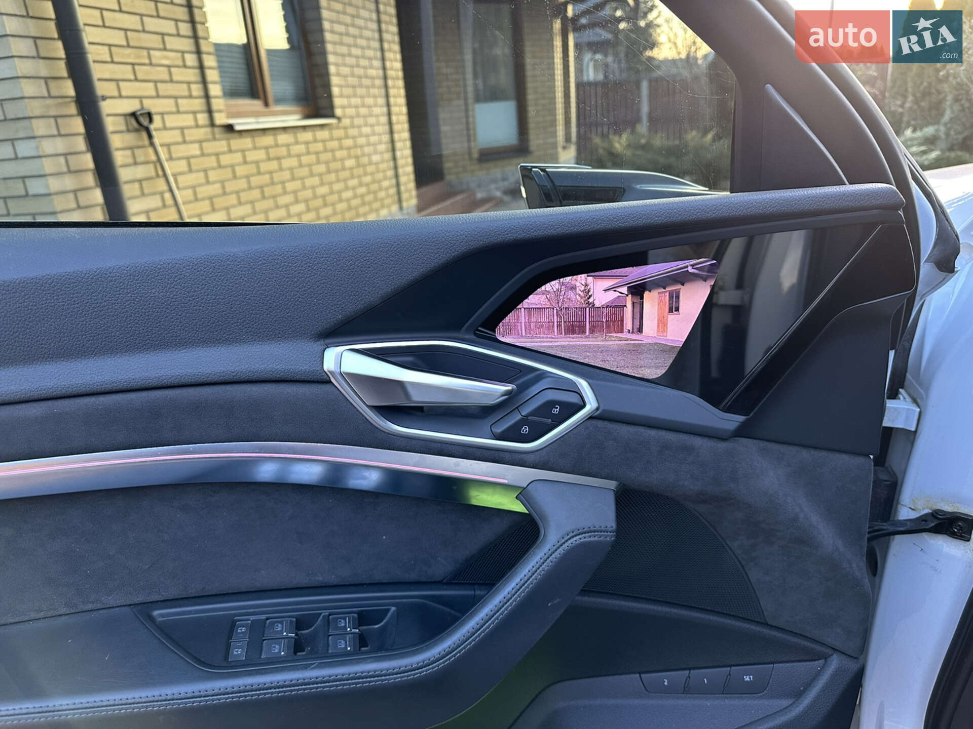 Audi e-tron 2020 VIN WAUZZZGE0LB030866 фото оголошення 7 з 15