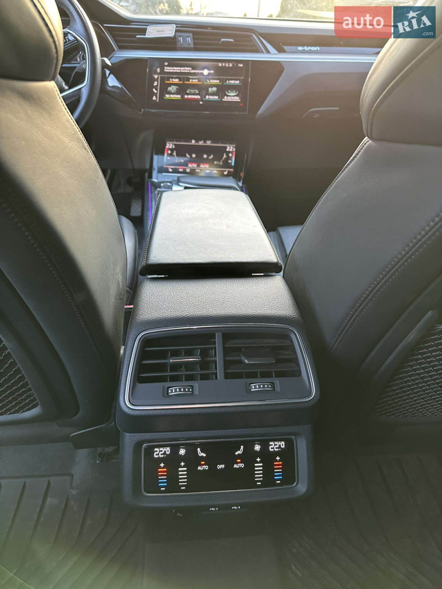 Audi e-tron 2020 VIN WAUZZZGE0LB030866 фото оголошення 14 з 15