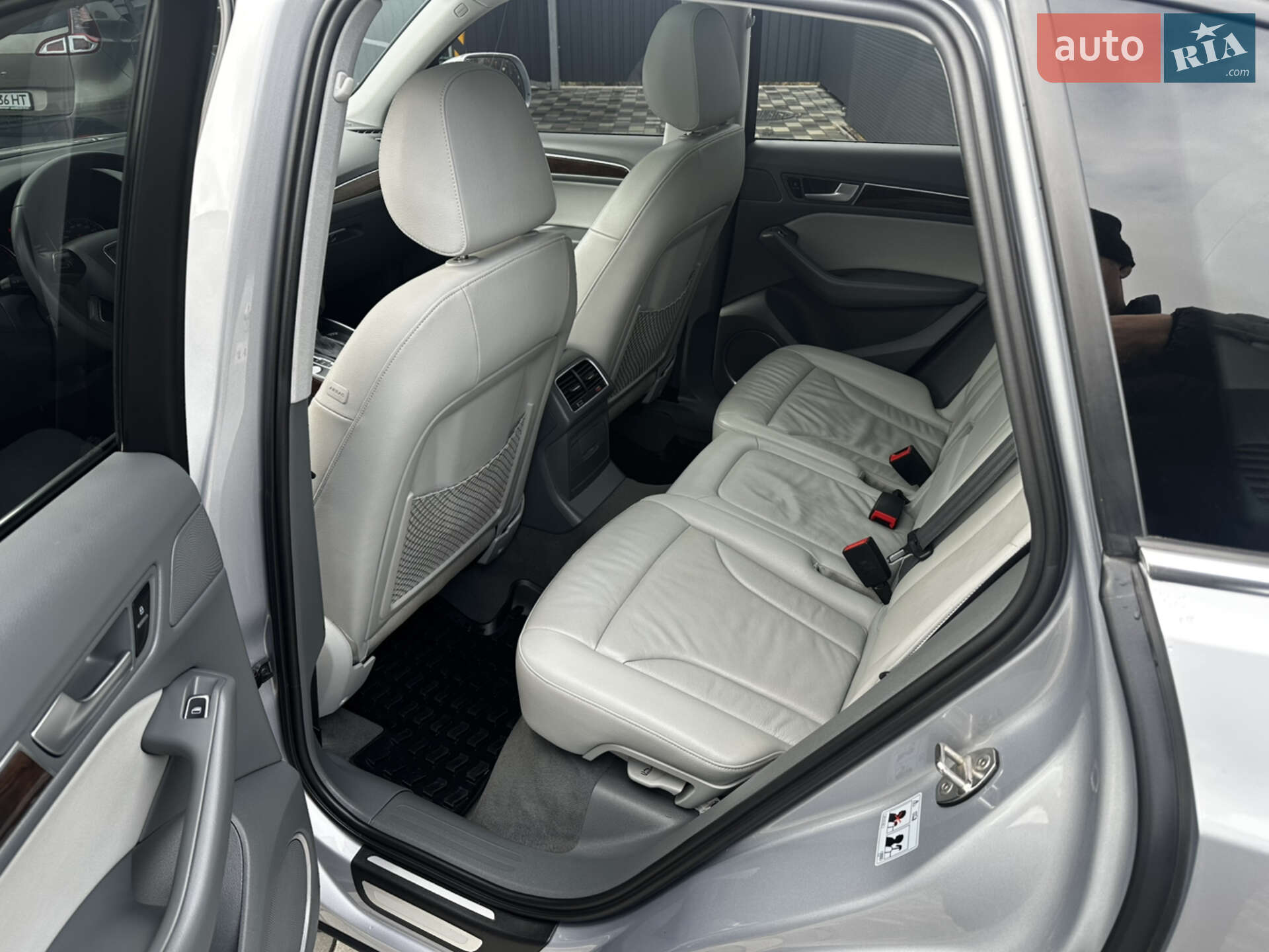 Audi Q5 2016 VIN WA1L2AFP9GA126700 фото оголошення 8 з 24