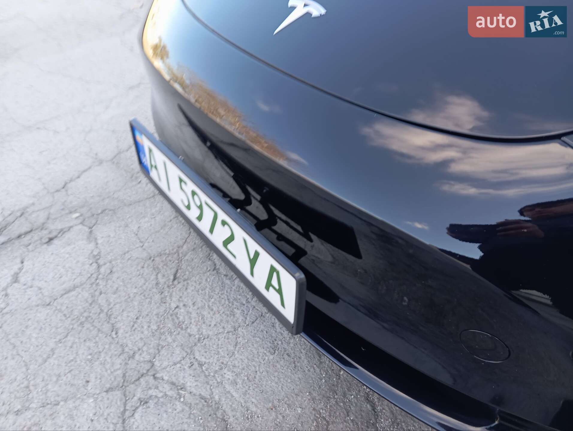 Tesla Model 3 2023 VIN 5YJ3E1EC5PF697541 фото оголошення 4 з 24