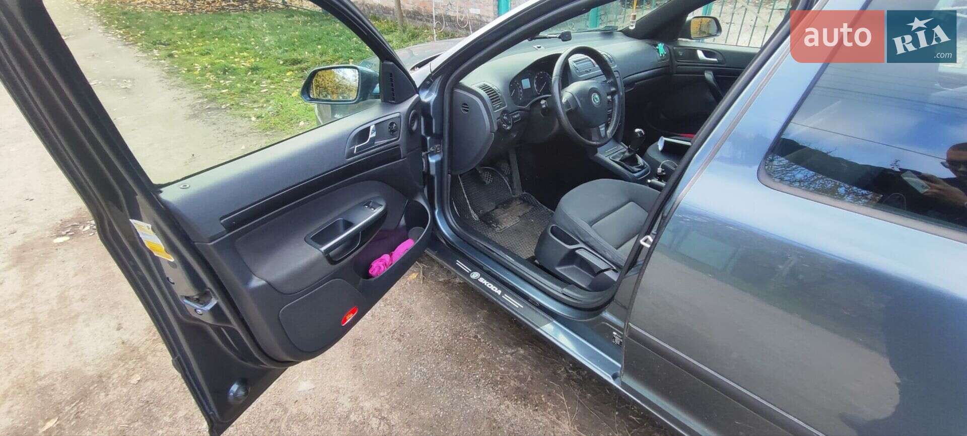 Skoda Octavia 2006 VIN TMBCD61Z068070383 фото оголошення 3 з 10