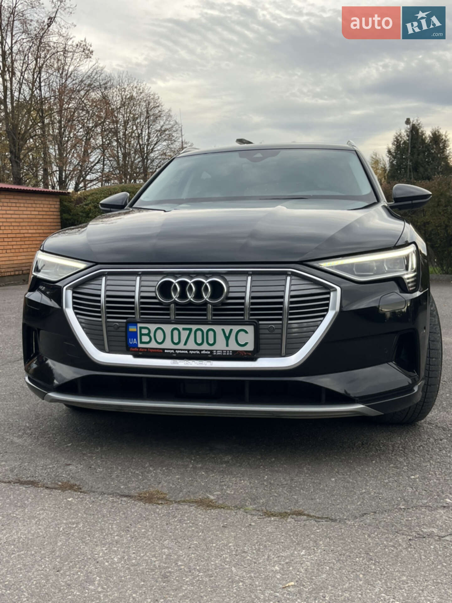 Audi e-tron 2018 VIN WAUZZZGE1KB002153 фото оголошення 6 з 52