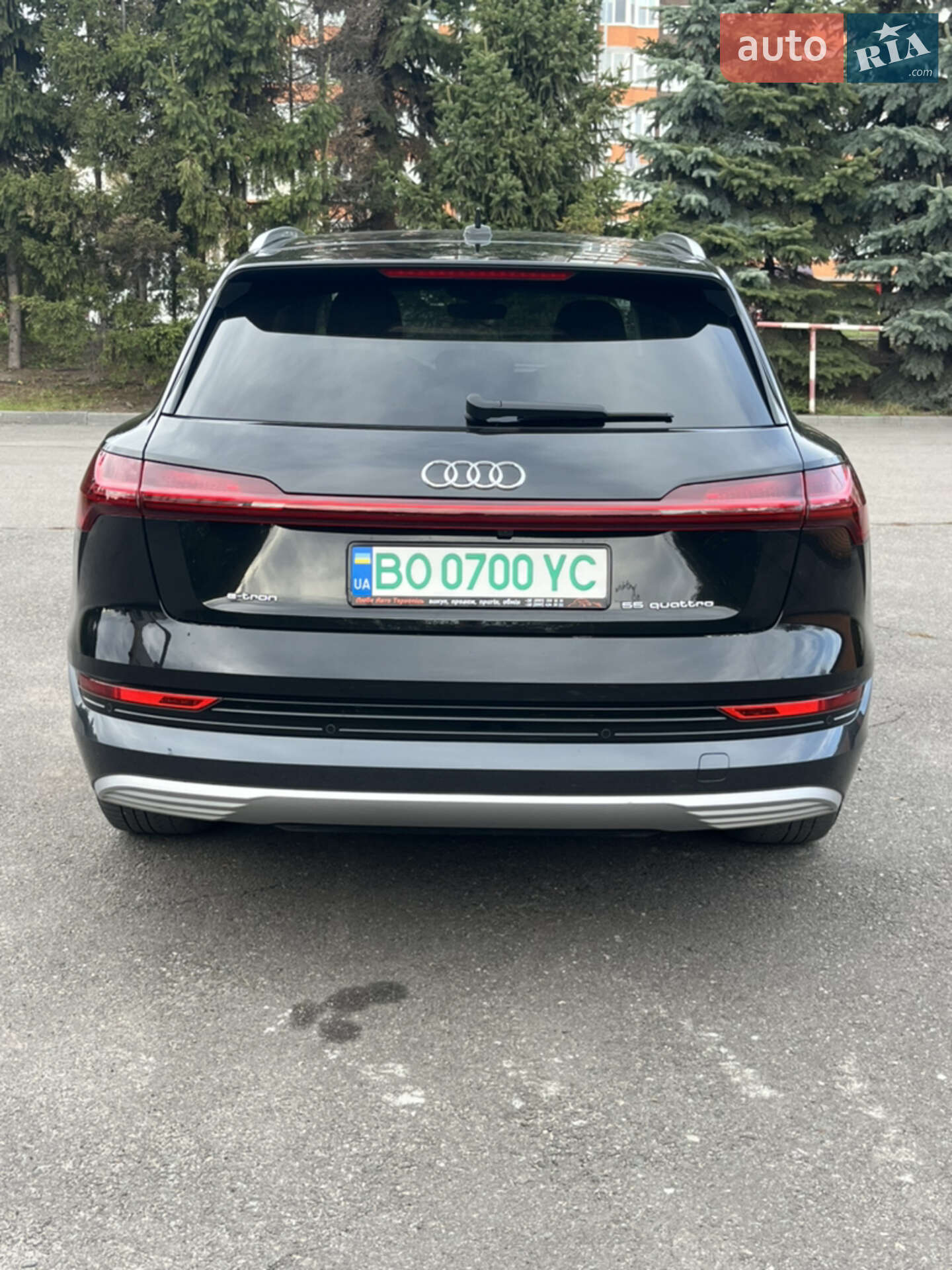 Audi e-tron 2018 VIN WAUZZZGE1KB002153 фото оголошення 11 з 52
