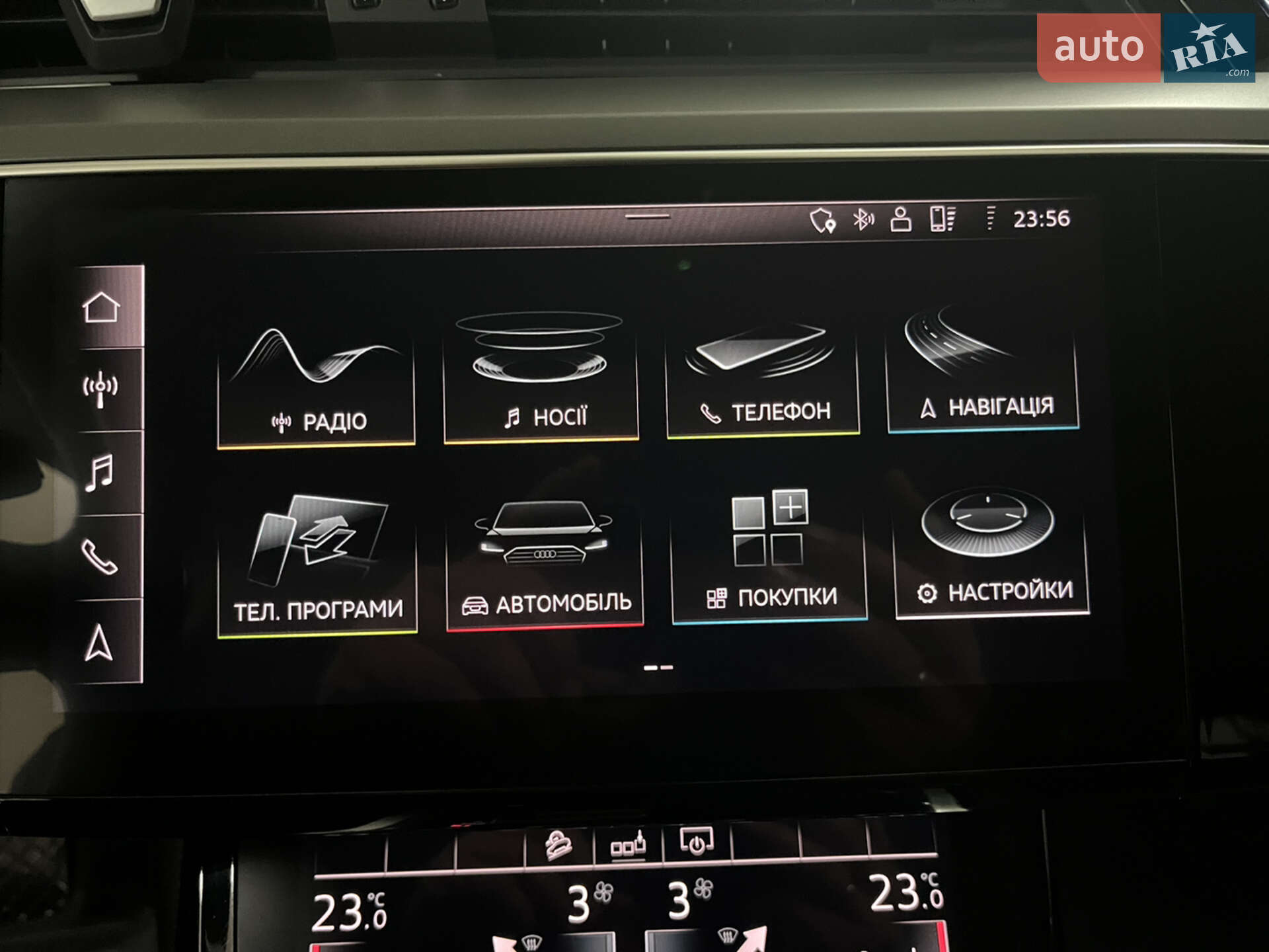 Audi e-tron 2018 VIN WAUZZZGE1KB002153 фото оголошення 23 з 52
