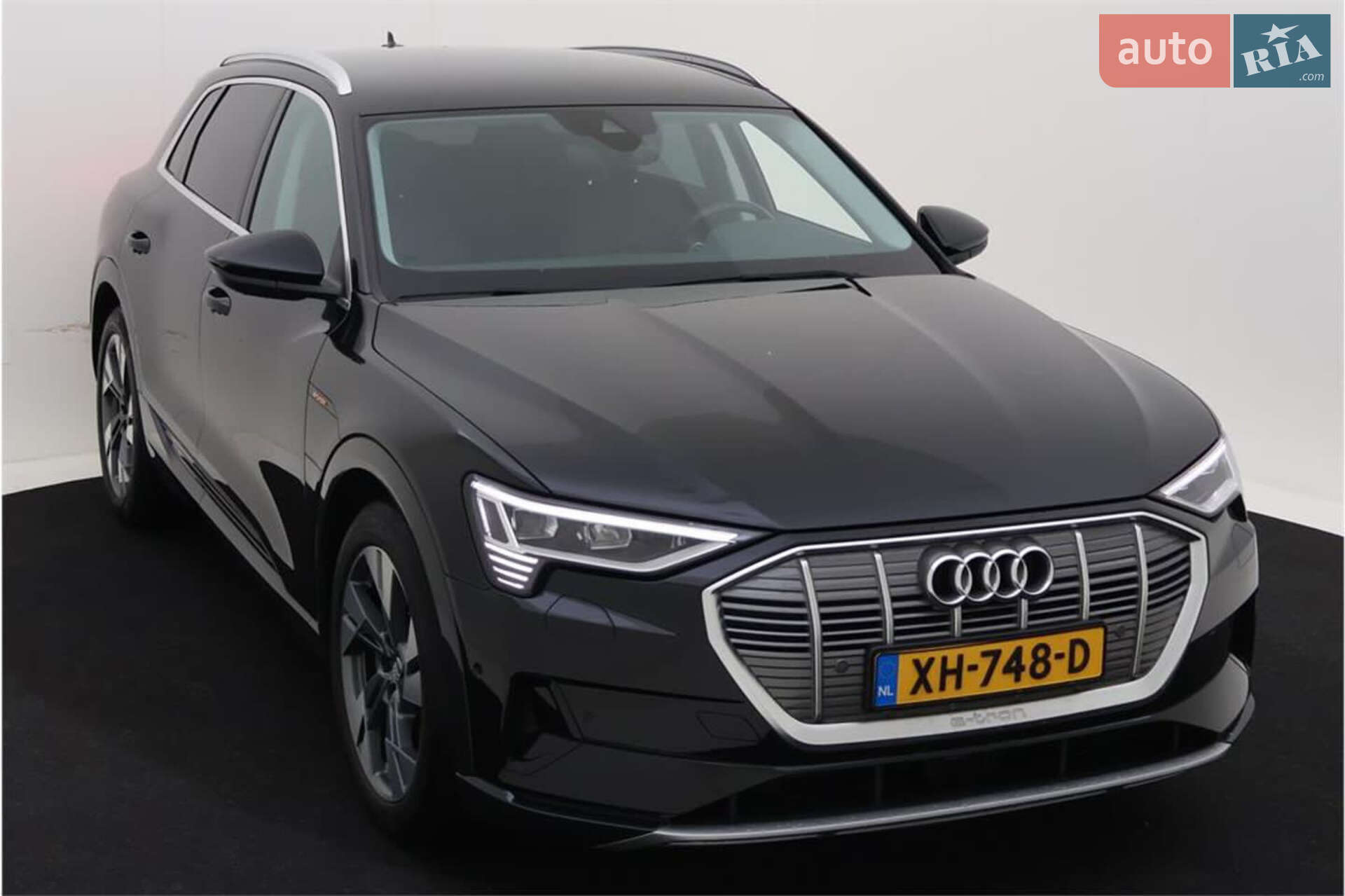 Audi e-tron 2018 VIN WAUZZZGE1KB002153 фото оголошення 44 з 52