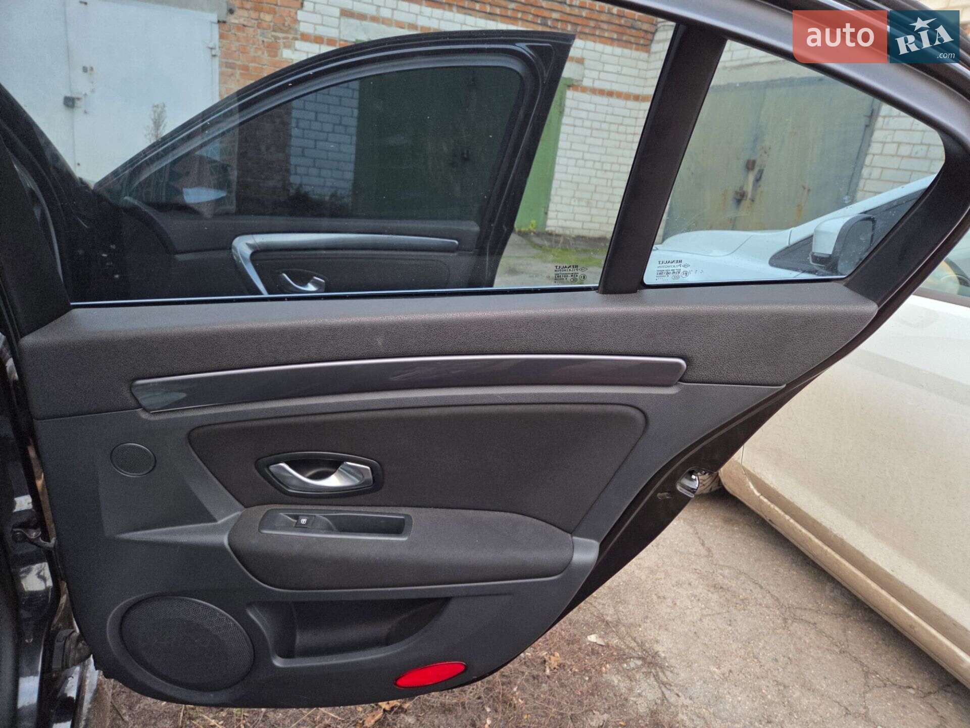 Renault Laguna 2009 VIN VF1BT0A0641797141 фото оголошення 12 з 16