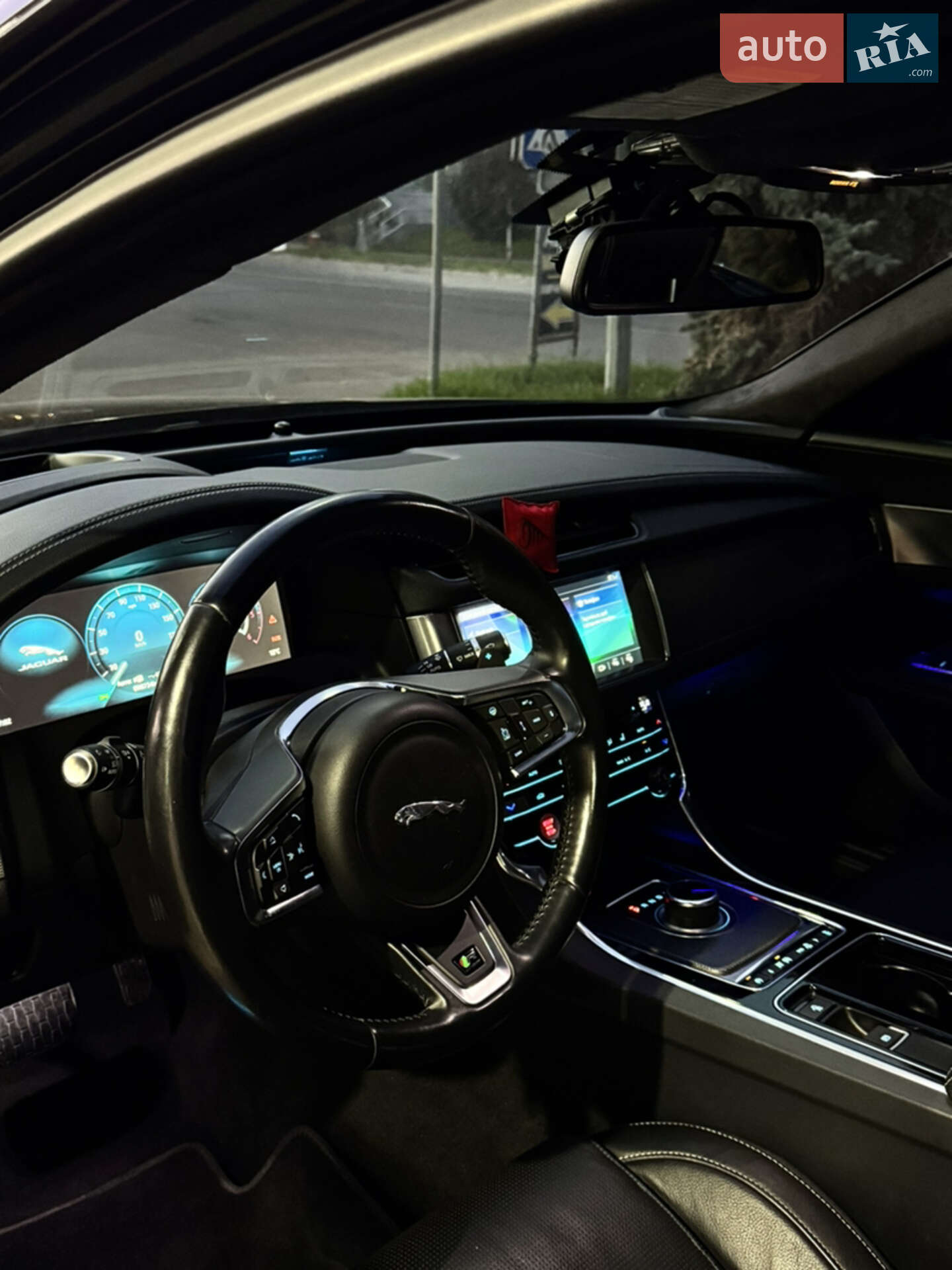 Jaguar XF 2016 VIN SAJBL4BN0HCY19344 фото оголошення 59 з 81