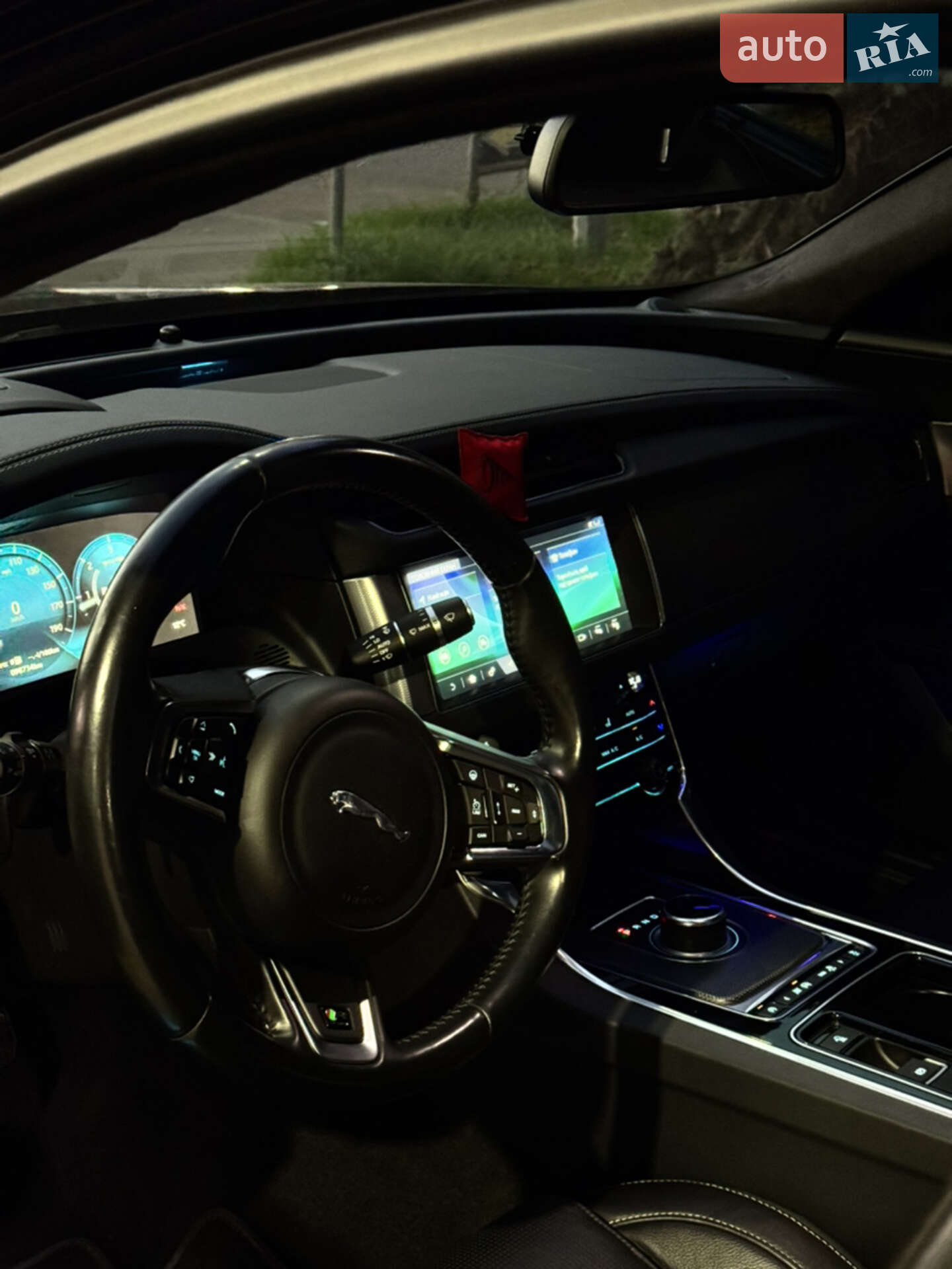 Jaguar XF 2016 VIN SAJBL4BN0HCY19344 фото оголошення 60 з 81