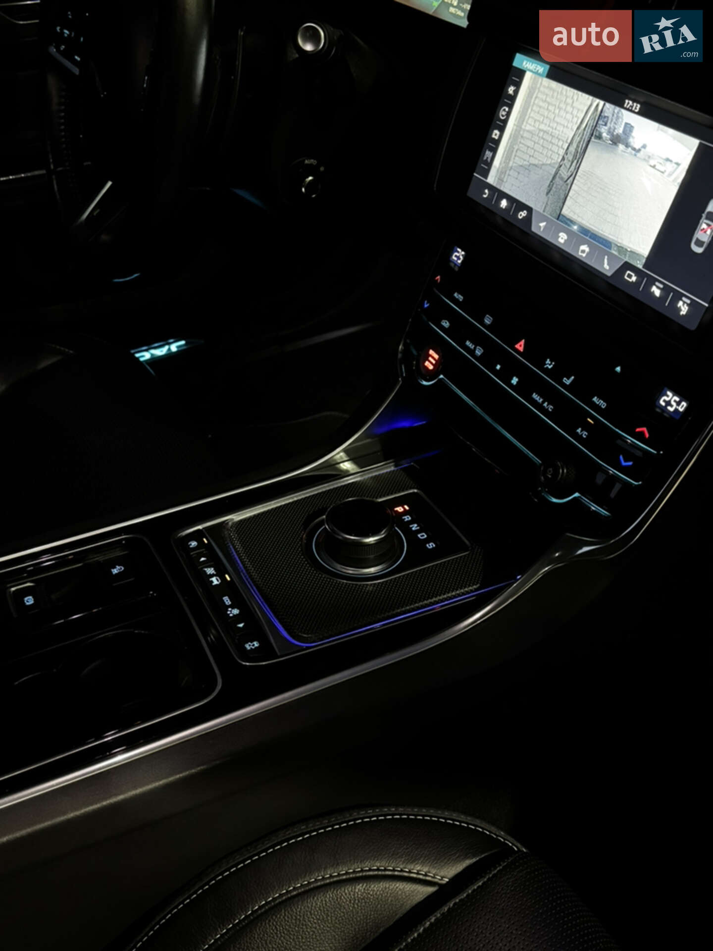 Jaguar XF 2016 VIN SAJBL4BN0HCY19344 фото оголошення 65 з 81