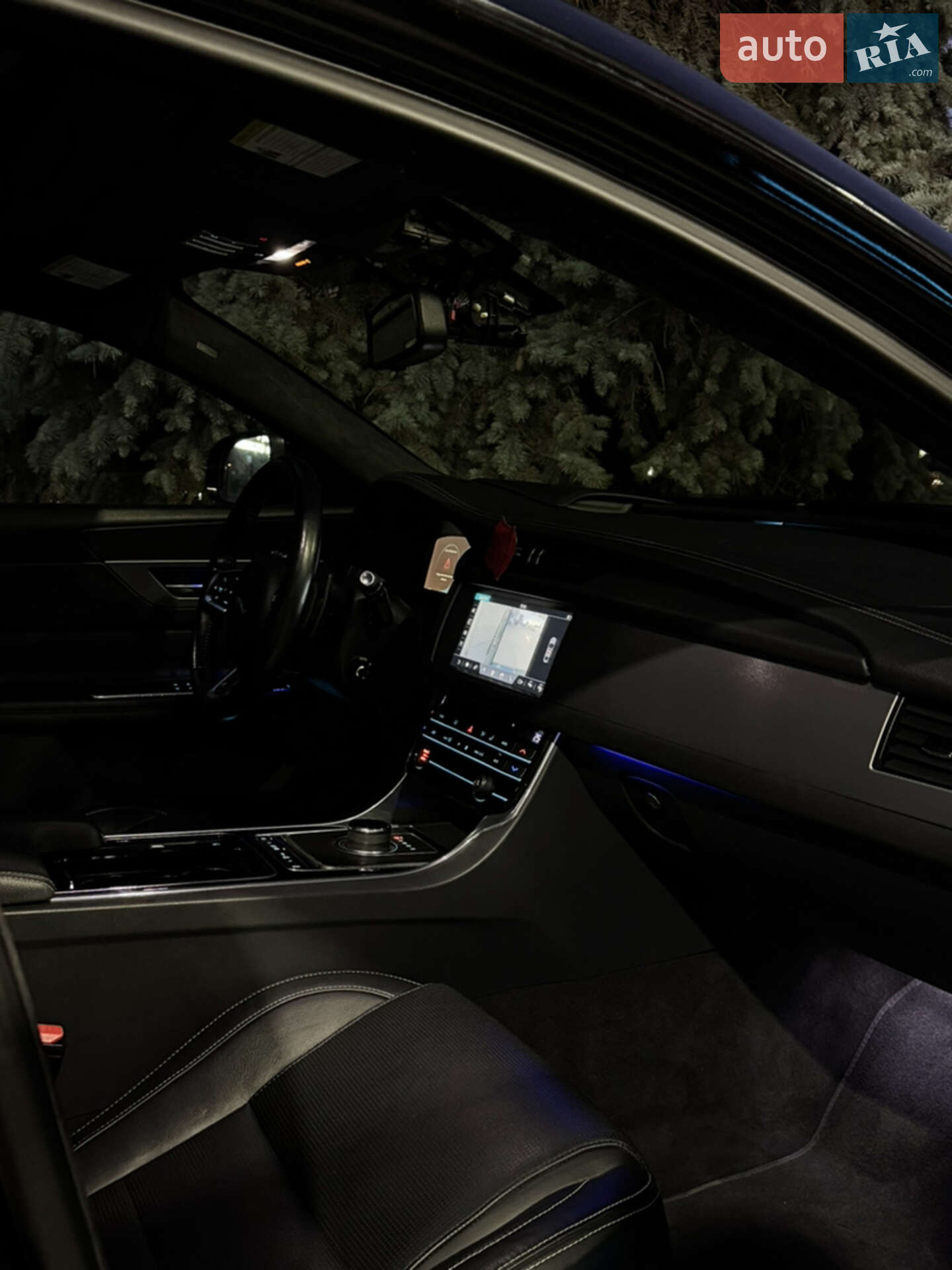 Jaguar XF 2016 VIN SAJBL4BN0HCY19344 фото оголошення 69 з 81