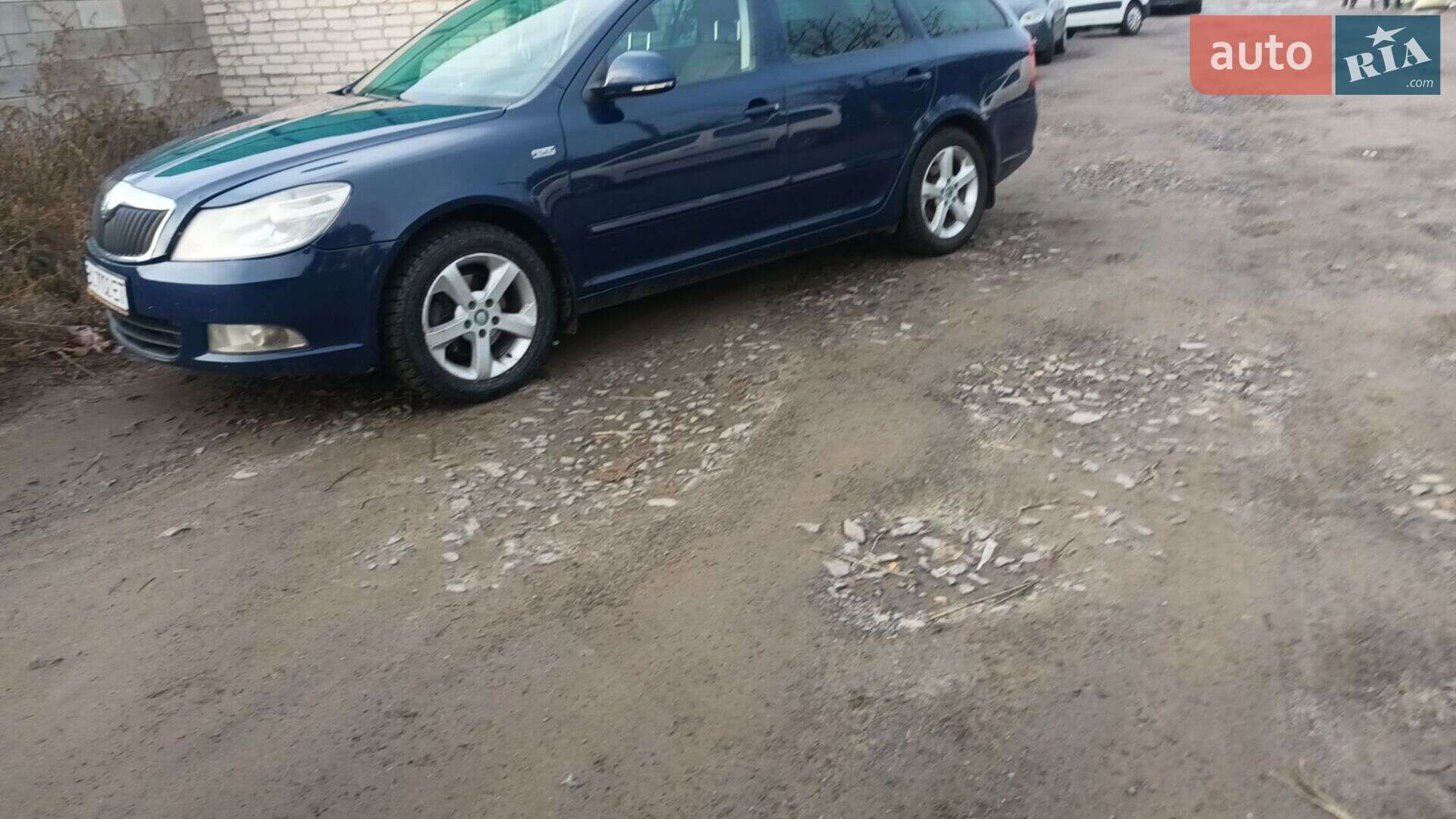 Skoda Octavia 2012 VIN TMBHN61Z0D2068037 фото оголошення 2 з 6