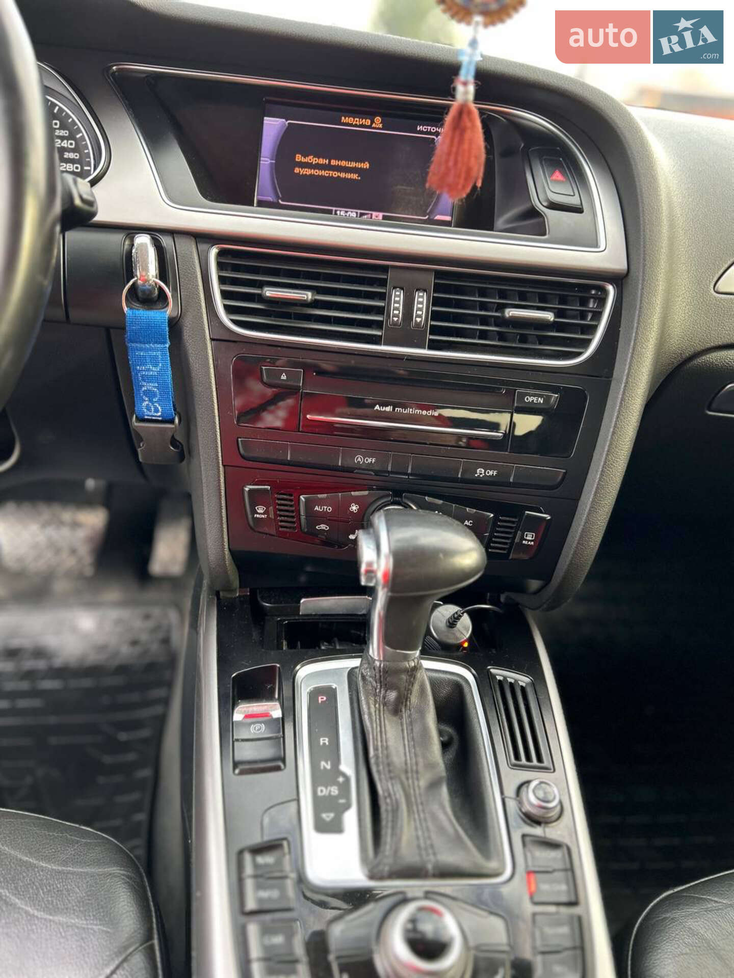 Audi A4 2013 VIN WAUZZZ8K7DA184986 фото оголошення 3 з 19