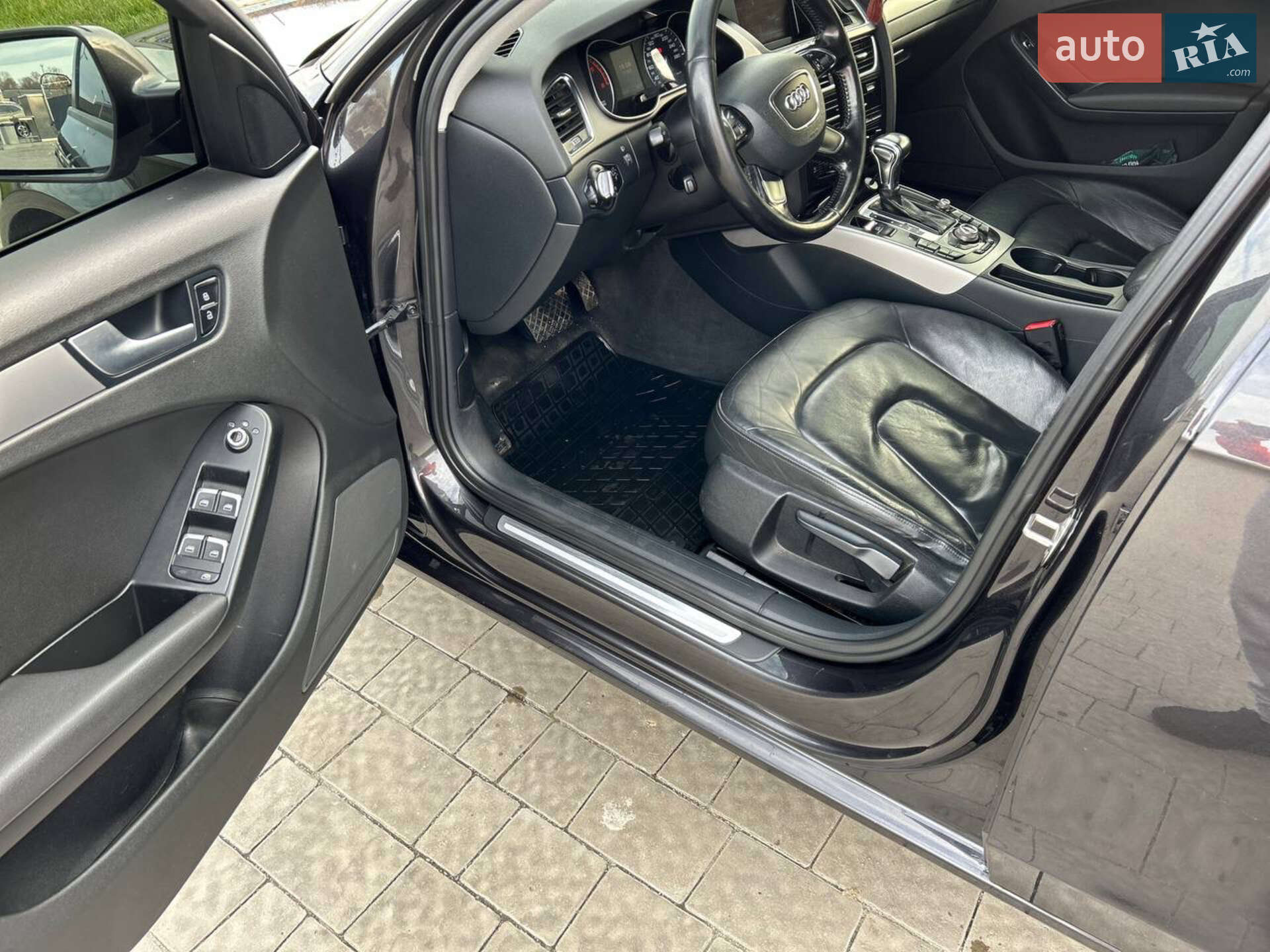 Audi A4 2013 VIN WAUZZZ8K7DA184986 фото оголошення 7 з 19