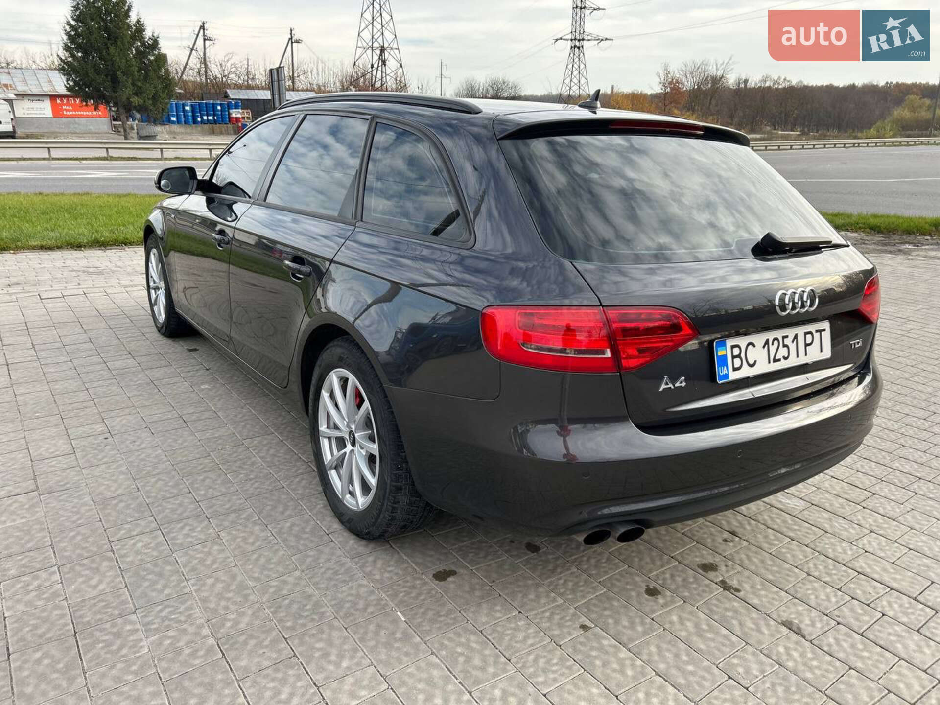 Audi A4 2013 VIN WAUZZZ8K7DA184986 фото оголошення 9 з 19