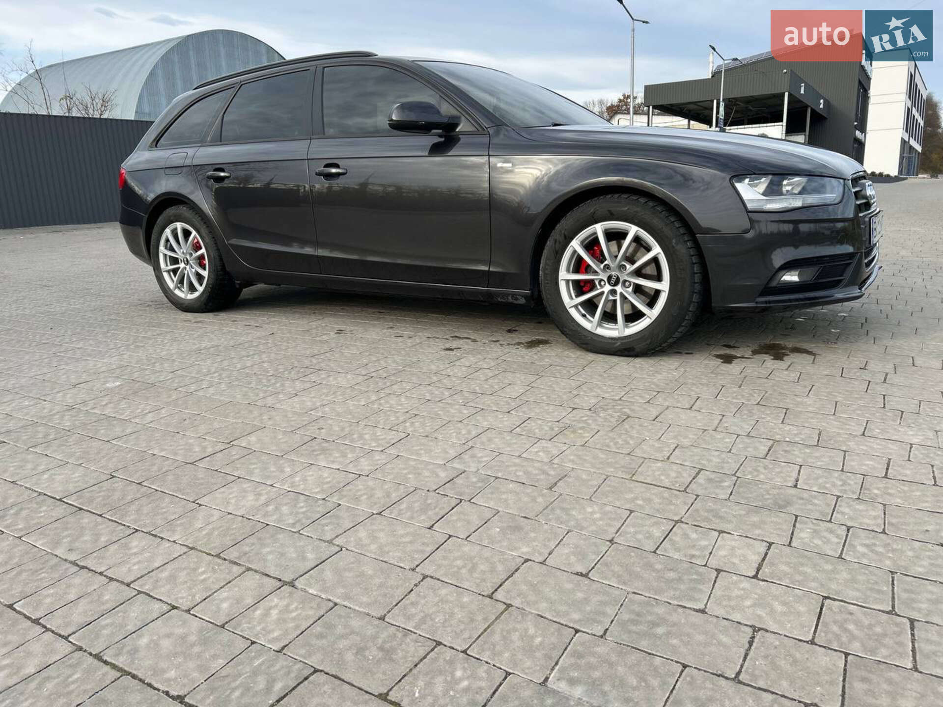 Audi A4 2013 VIN WAUZZZ8K7DA184986 фото оголошення 11 з 19