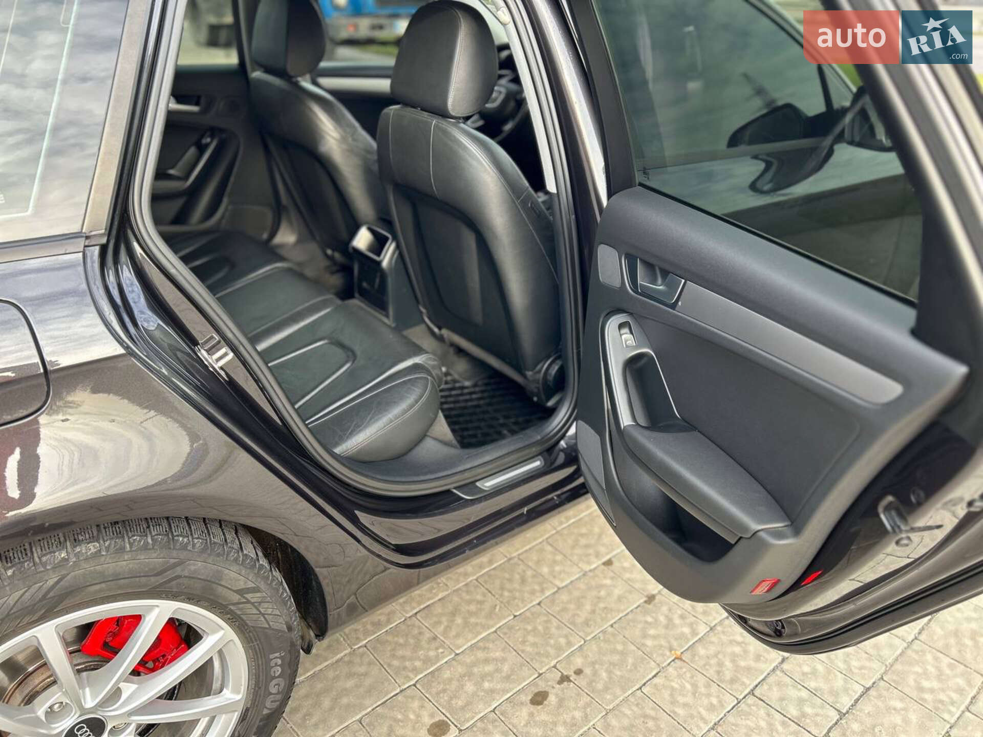 Audi A4 2013 VIN WAUZZZ8K7DA184986 фото оголошення 12 з 19
