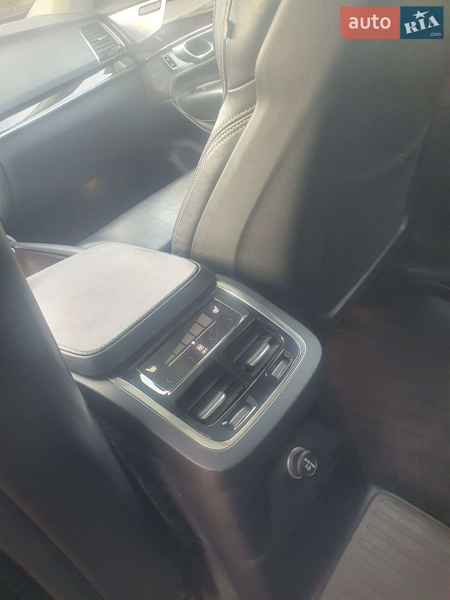 Volvo Xc90 2017 VIN YV4BC0PL8H1183490 фото оголошення 15 з 42