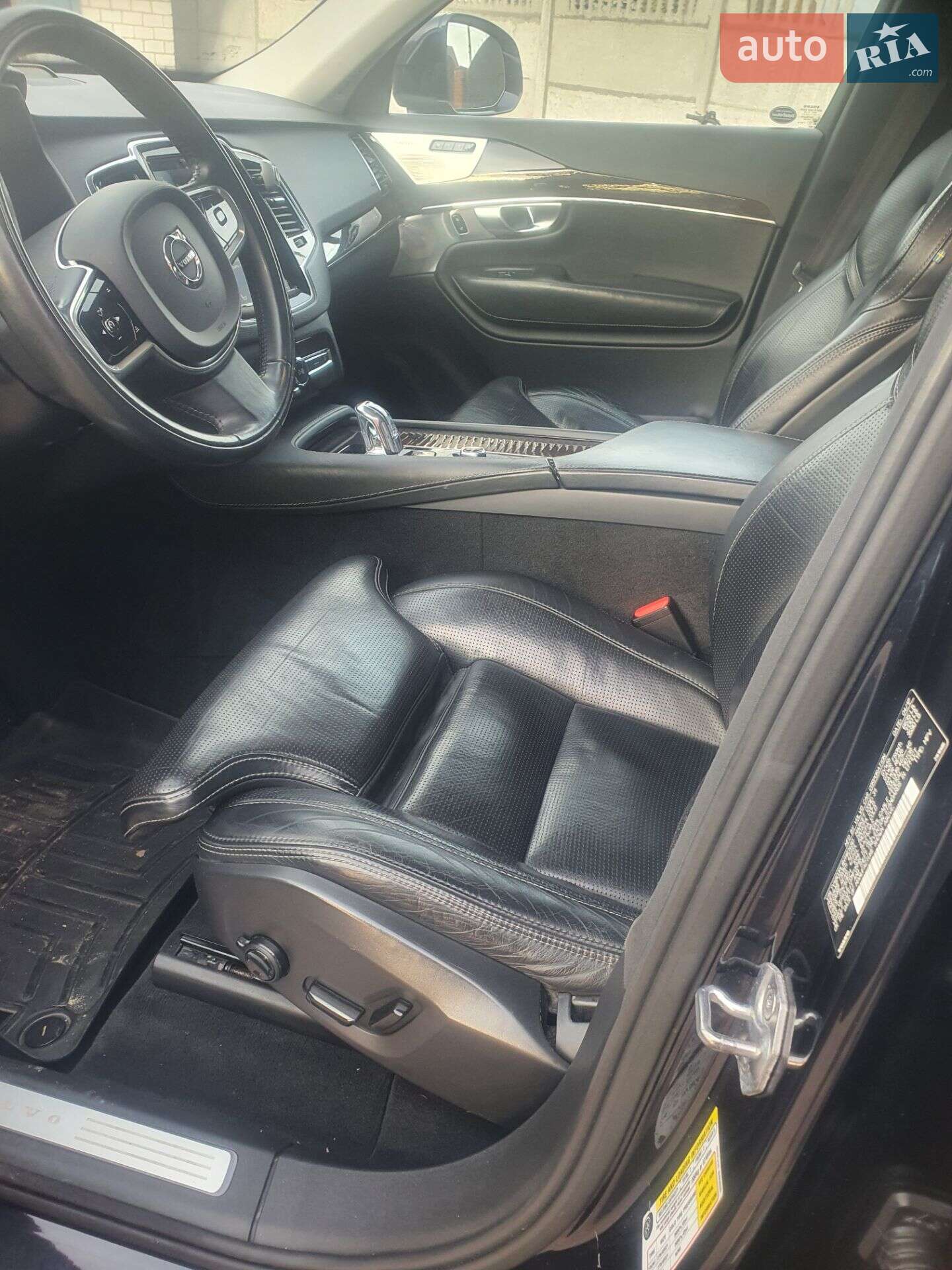 Volvo Xc90 2017 VIN YV4BC0PL8H1183490 фото оголошення 17 з 42