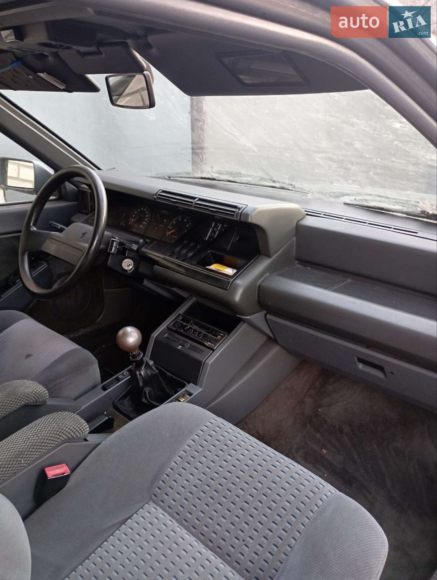 Renault 25 1988 VIN VF1B29B0502037959 фото оголошення 12 з 17
