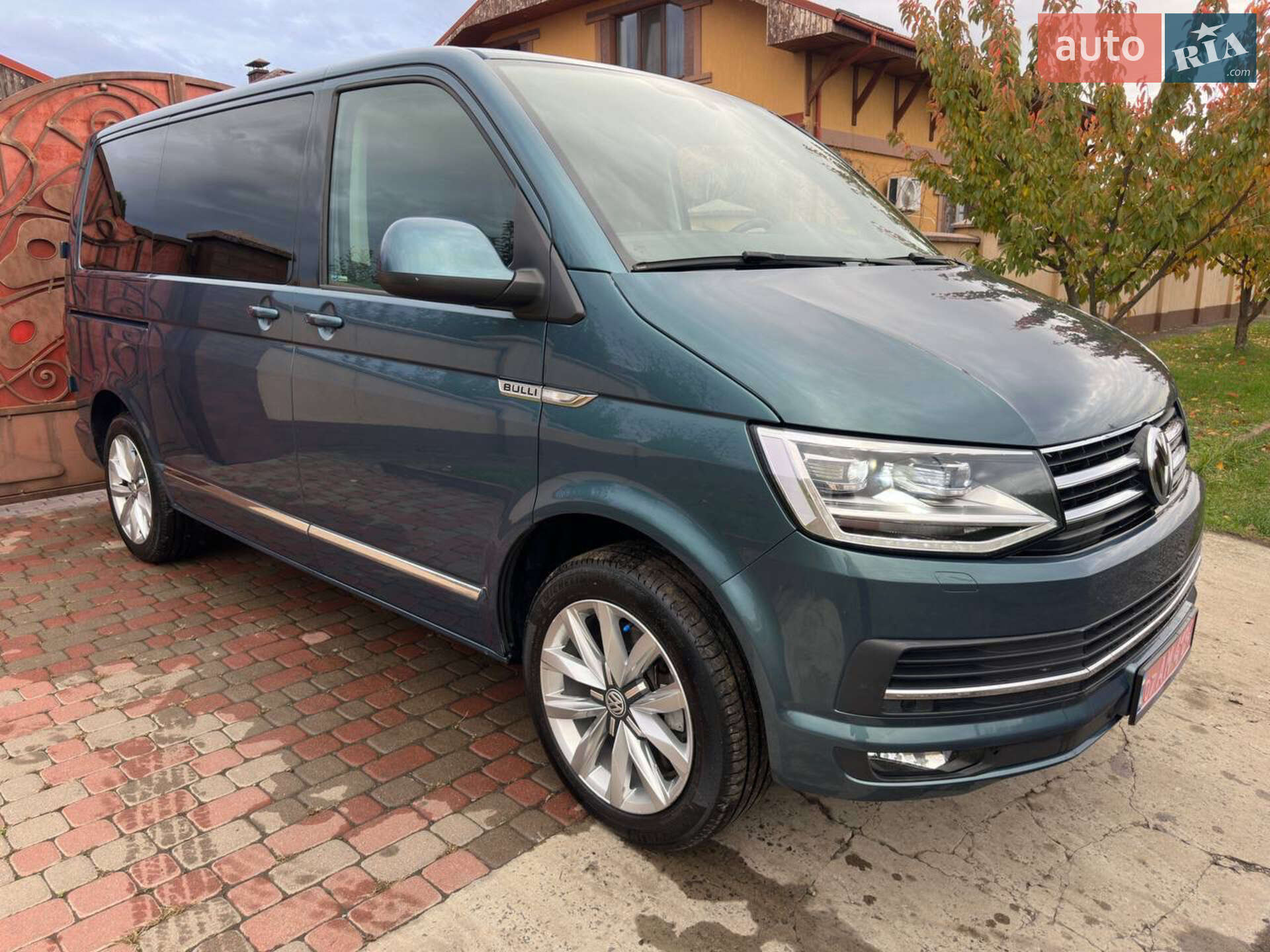 Volkswagen Caravelle 2017 VIN WV2ZZZ7HZJH032093 фото оголошення 2 з 31