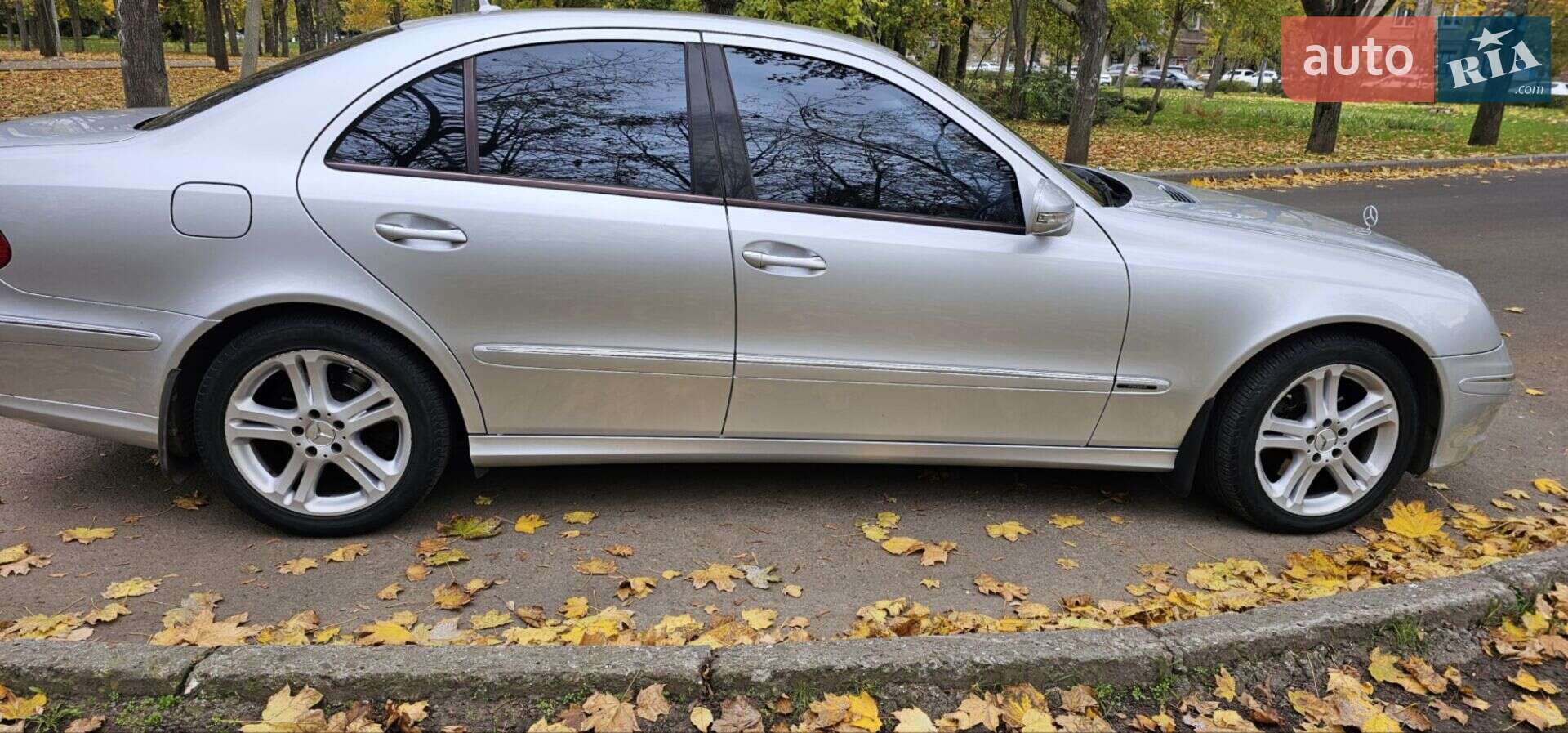 Mercedes-Benz E-Class 2009 VIN WDB2110921B350734 фото оголошення 12 з 49