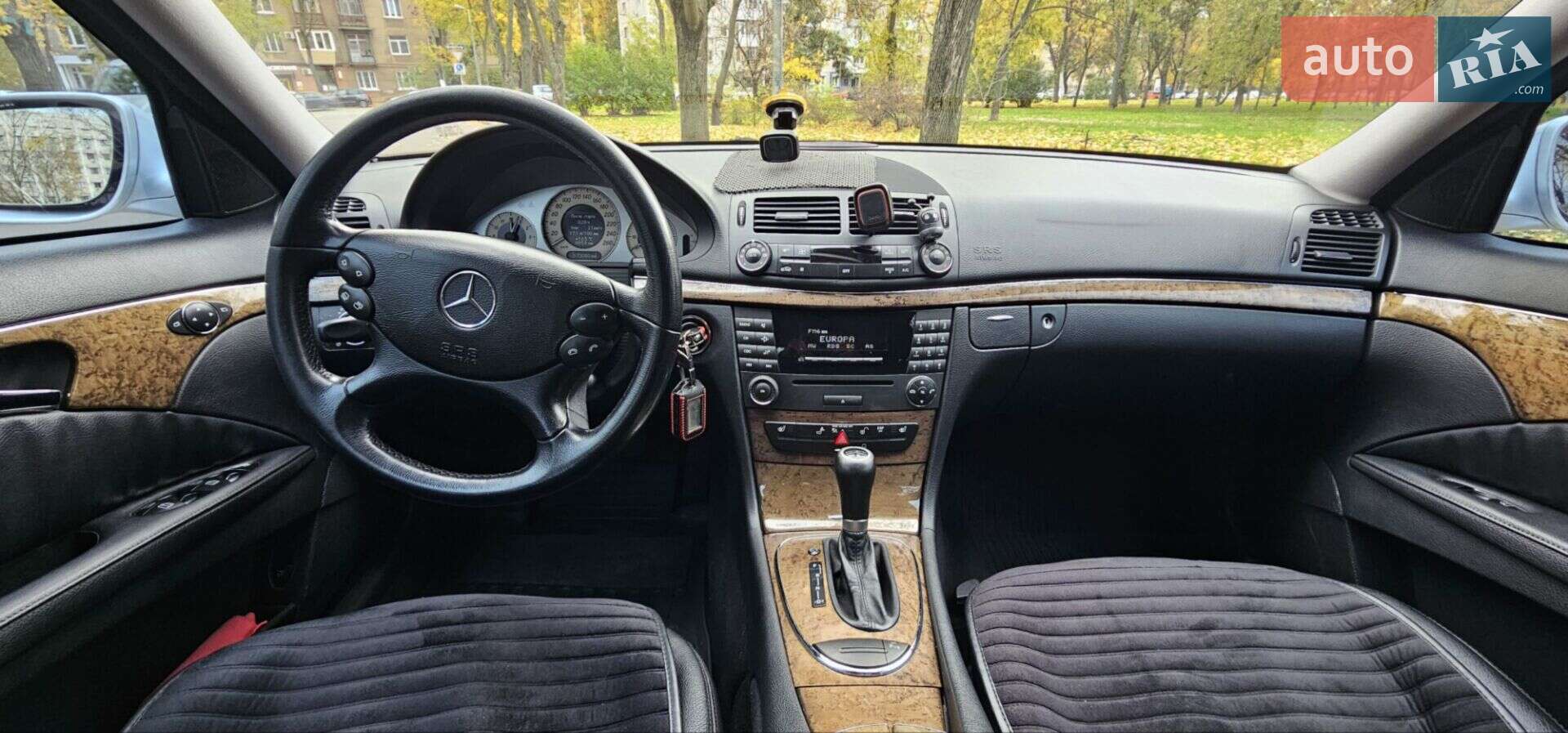 Mercedes-Benz E-Class 2009 VIN WDB2110921B350734 фото оголошення 26 з 49