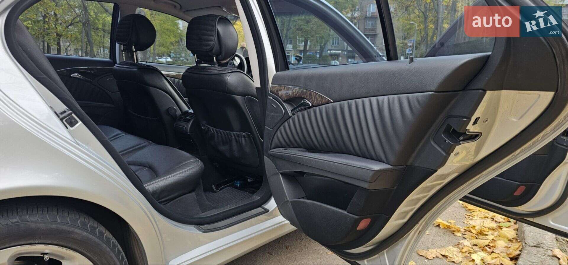Mercedes-Benz E-Class 2009 VIN WDB2110921B350734 фото оголошення 35 з 49