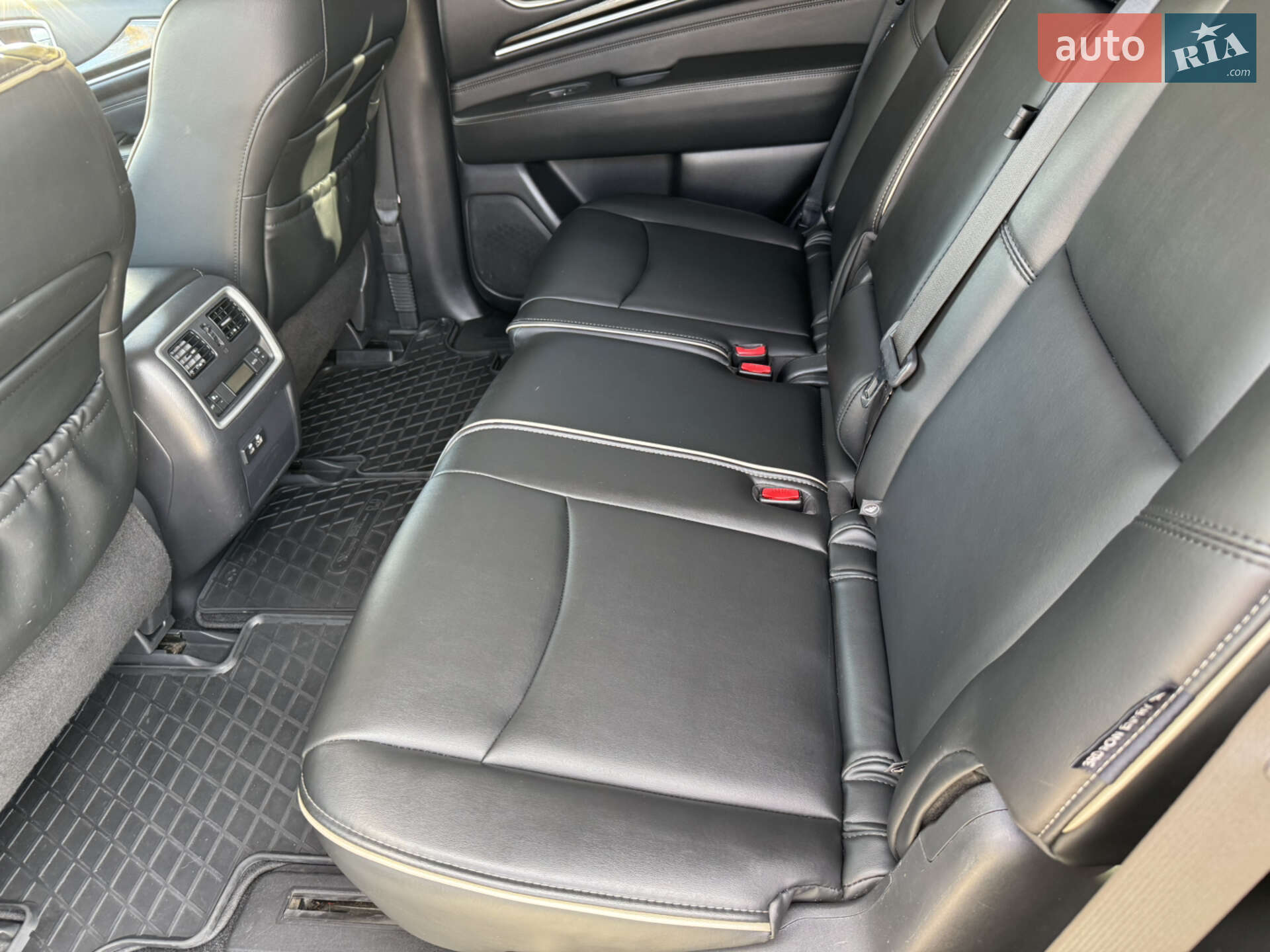 Infiniti QX60 2019 VIN 5N1DL0MM4KC553284 фото оголошення 11 з 27
