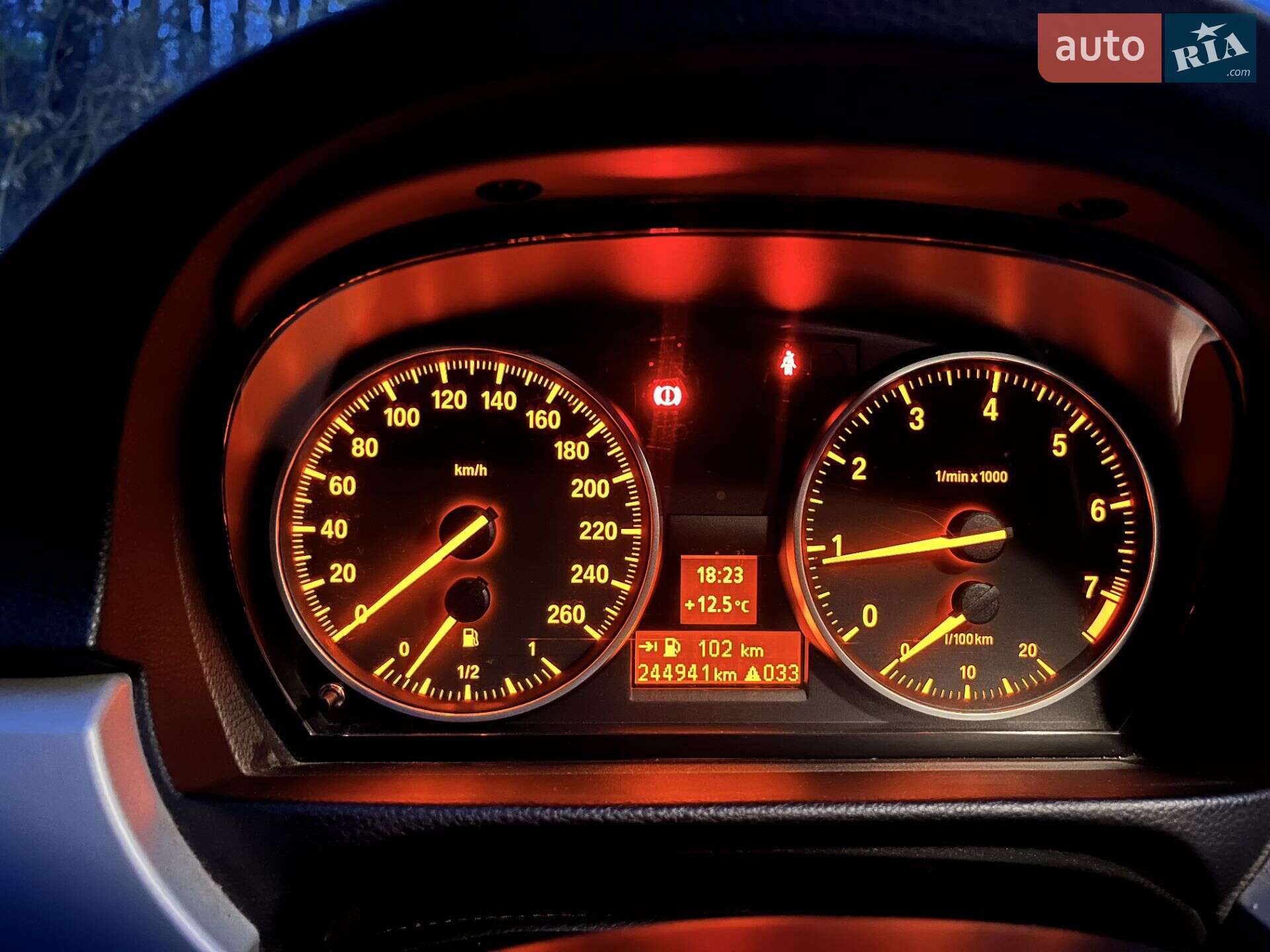 BMW 3 Series 2009 VIN WBAUS91020A184508 фото оголошення 24 з 45