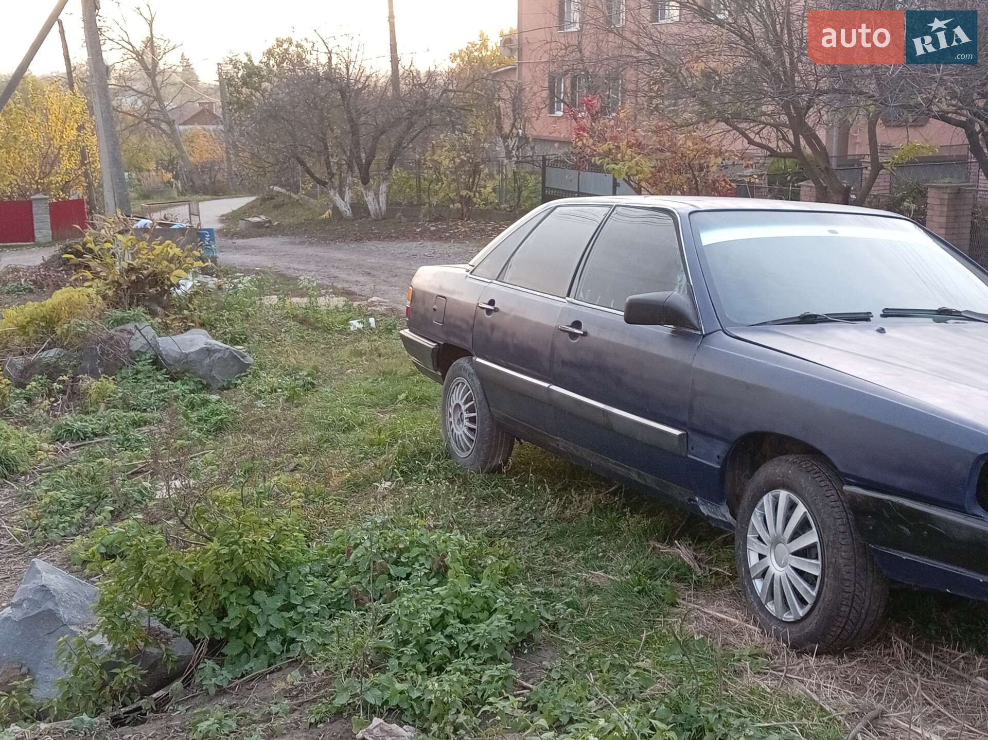 Audi 100 1986 VIN WAUZZZ44ZGN099367 фото оголошення 4 з 5