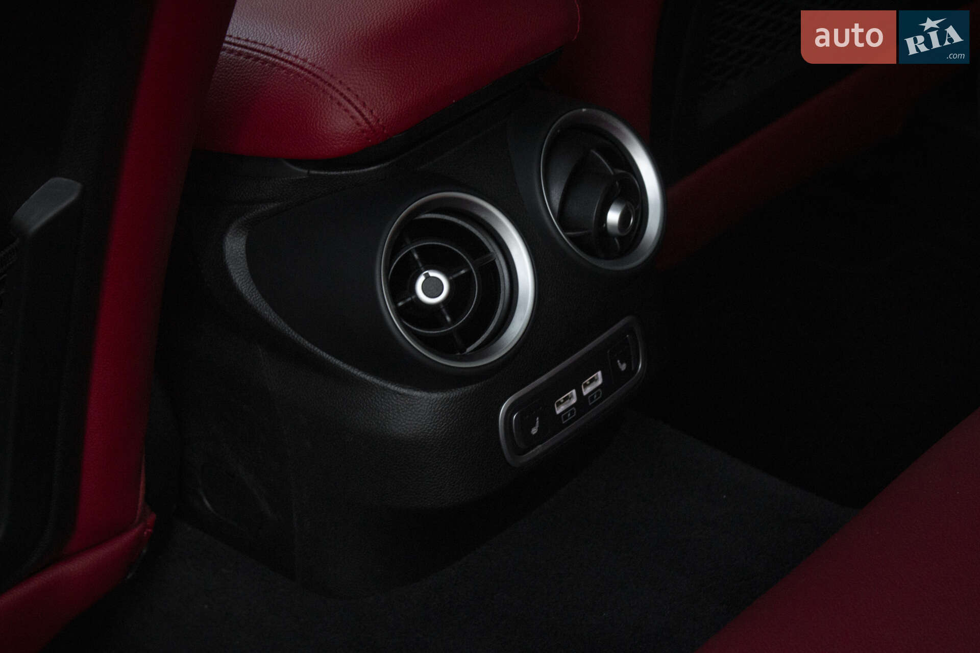 Alfa Romeo Giulia 2022 VIN ZARFAMBN9P7669608 фото оголошення 35 з 46