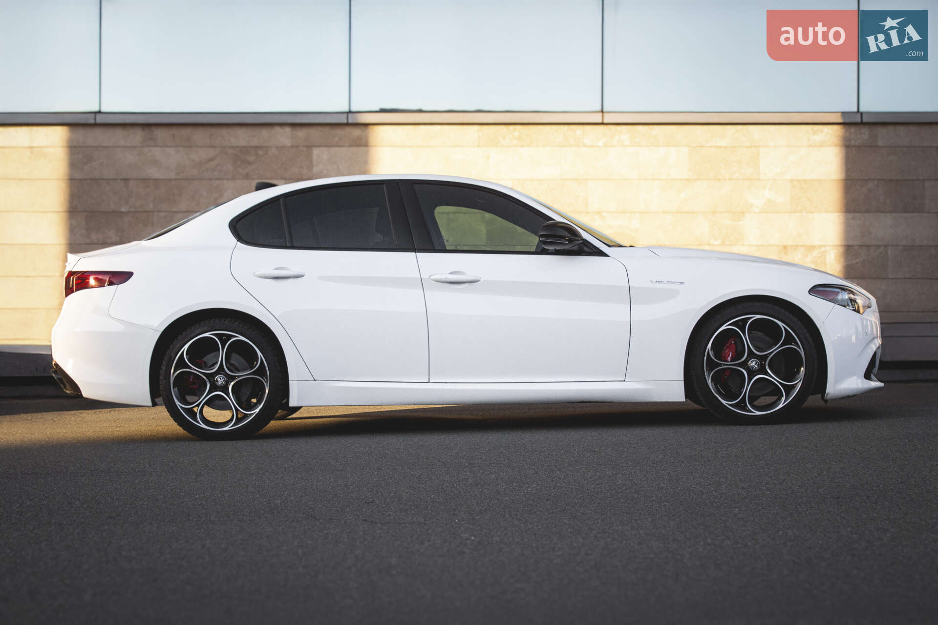 Alfa Romeo Giulia 2022 VIN ZARFAMBN9P7669608 фото оголошення 6 з 46